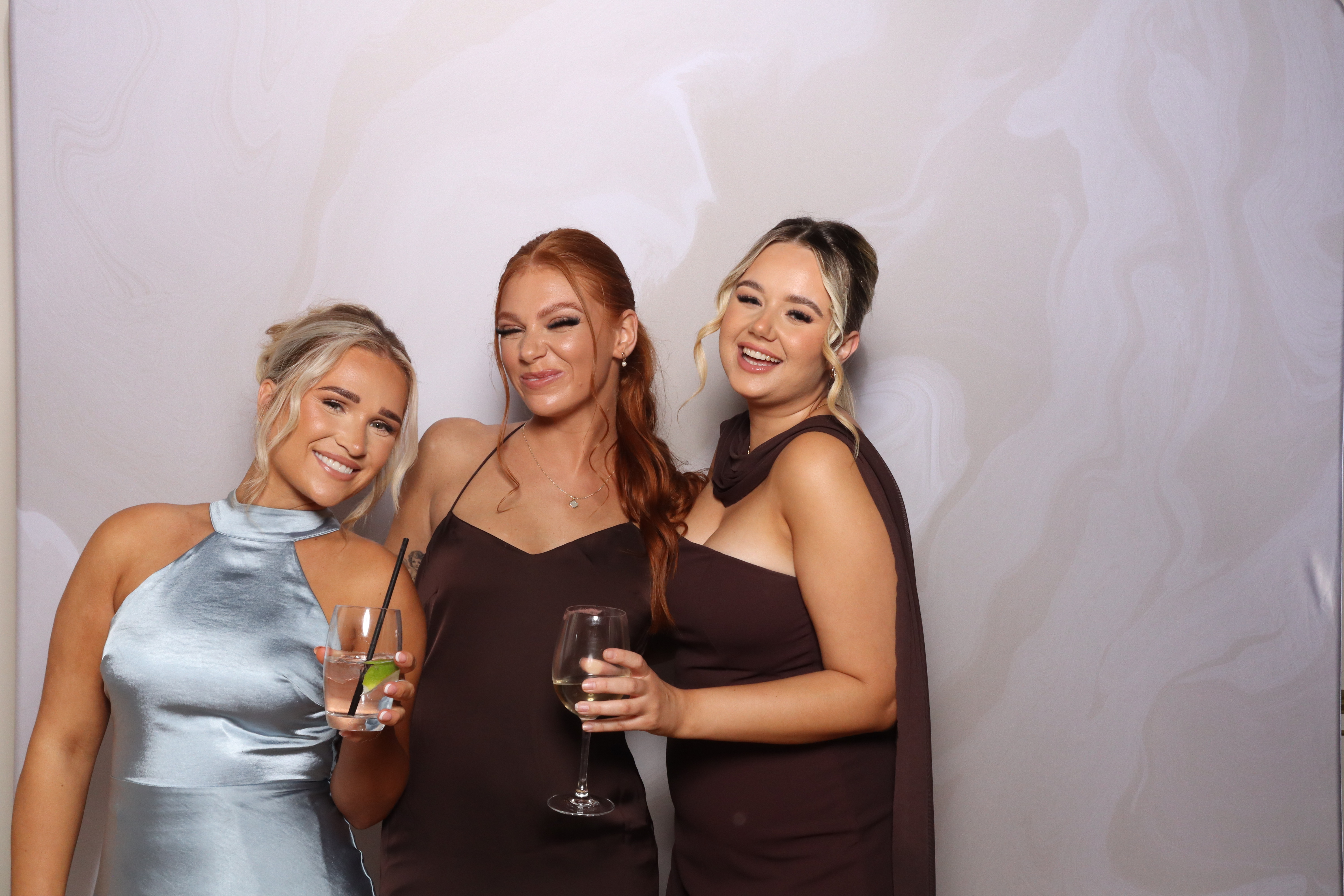 Tyrone and Anna | View more photos from the event at gallery.magicimages.uk/u/MagicImages/Tyrone-and-Anna