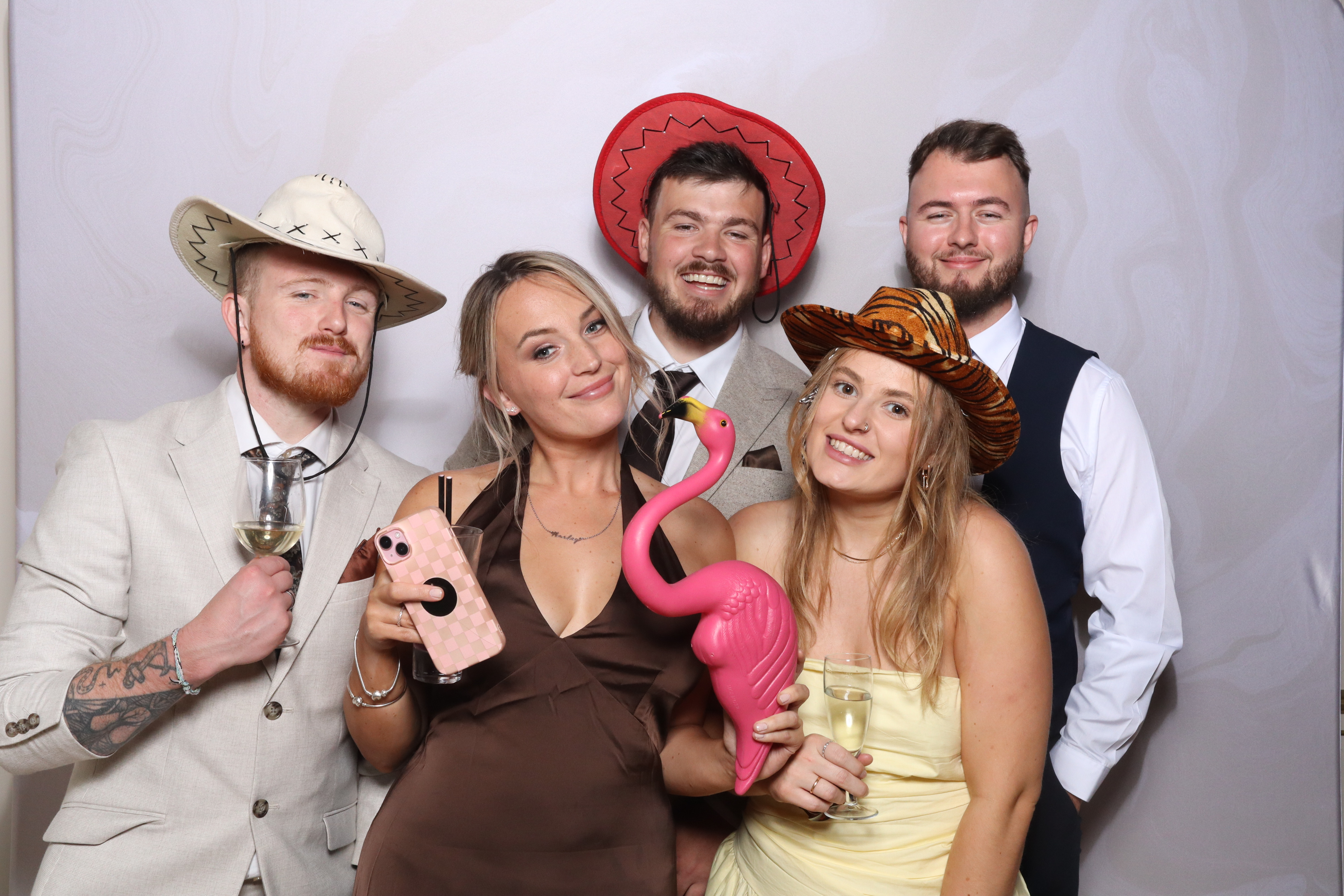 Tyrone and Anna | View more photos from the event at gallery.magicimages.uk/u/MagicImages/Tyrone-and-Anna