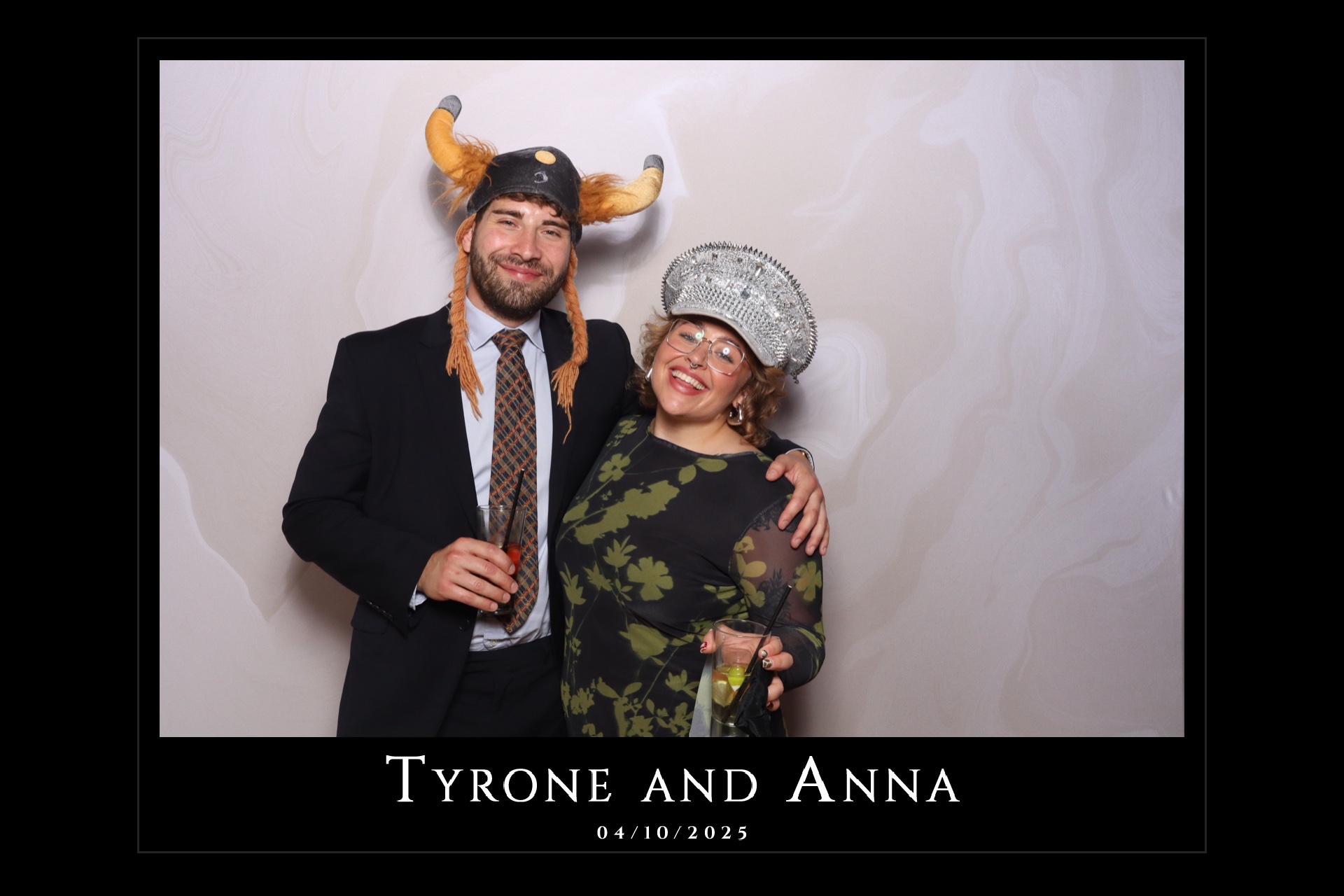 Tyrone and Anna | View more photos from the event at gallery.magicimages.uk/u/MagicImages/Tyrone-and-Anna