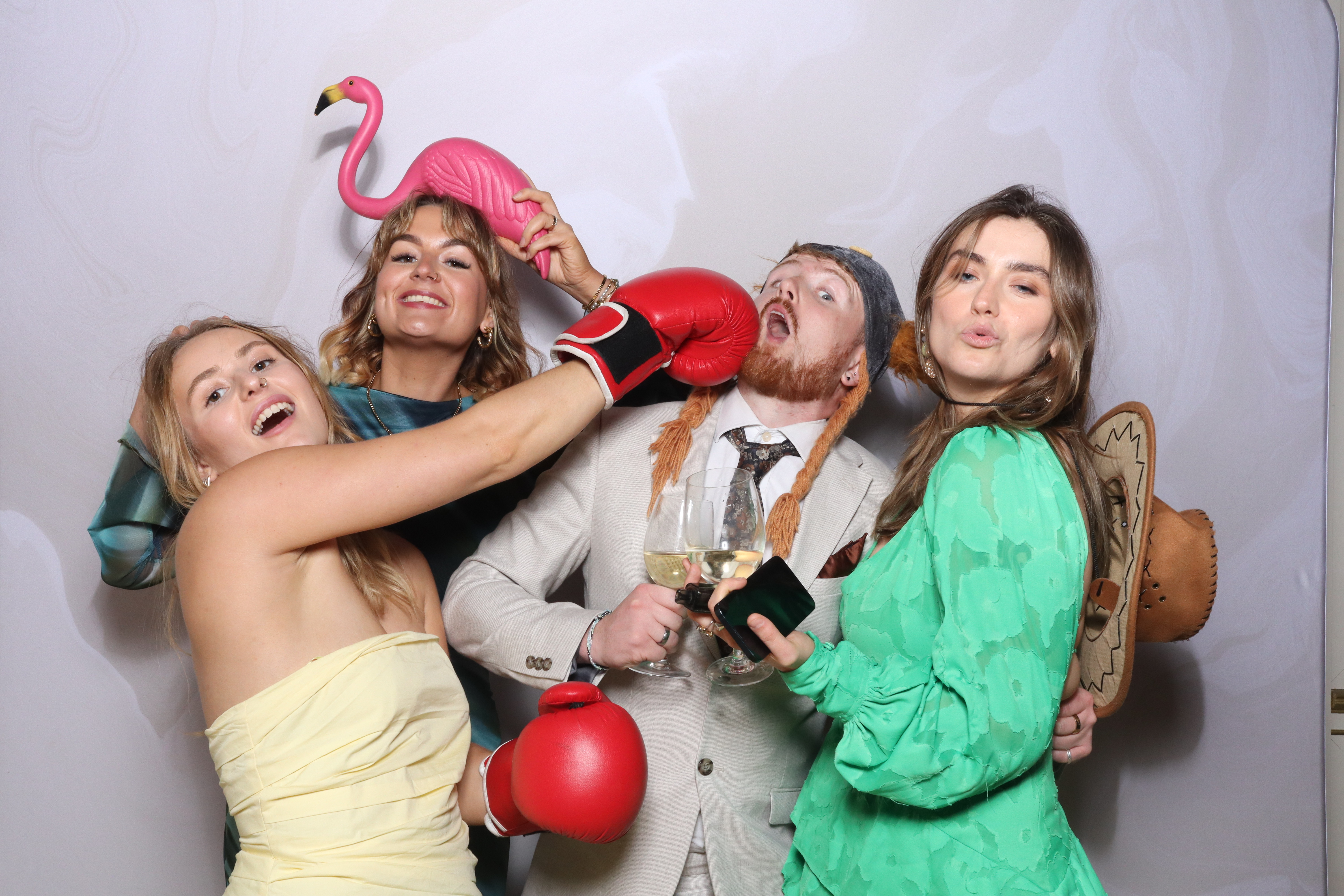 Tyrone and Anna | View more photos from the event at gallery.magicimages.uk/u/MagicImages/Tyrone-and-Anna