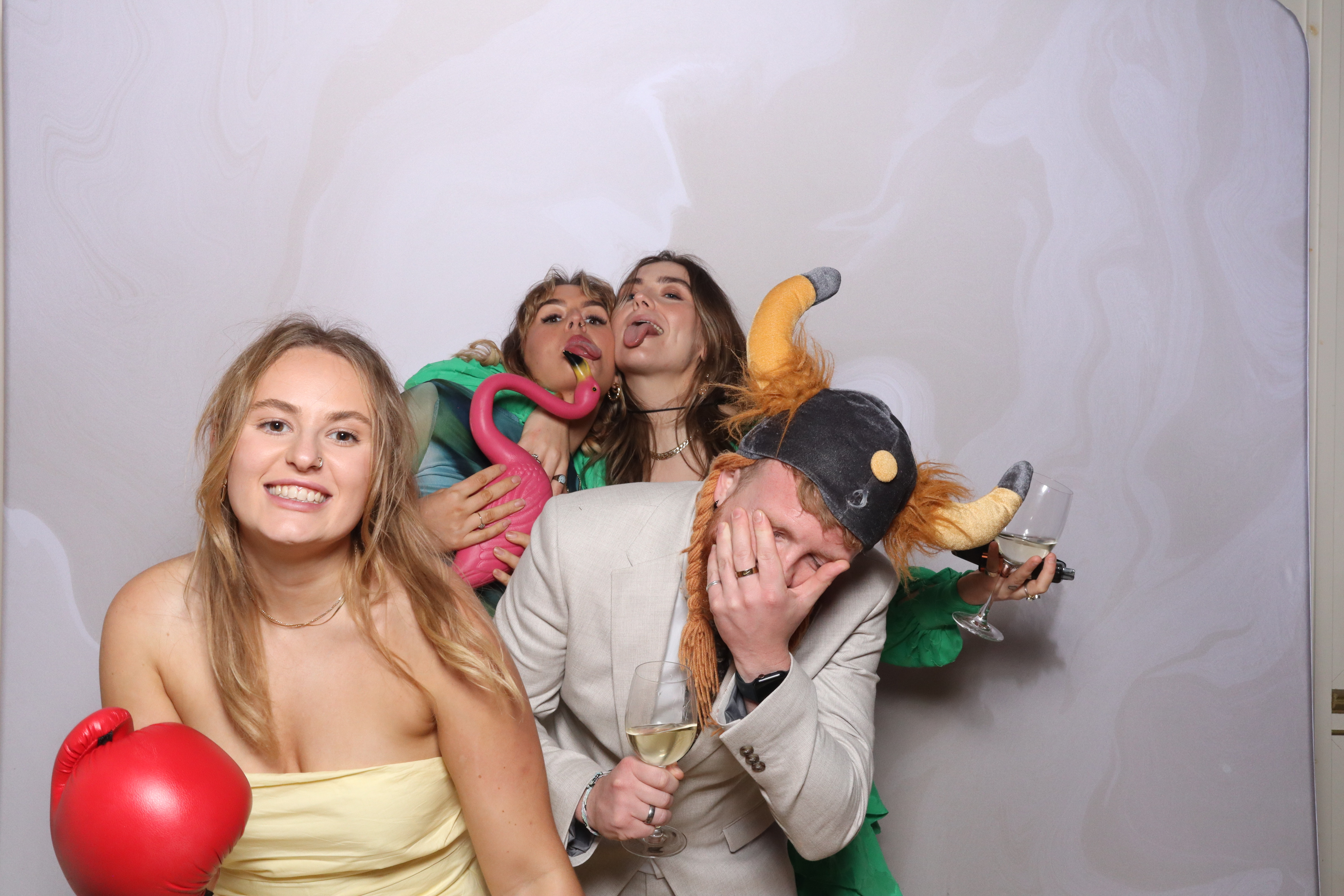 Tyrone and Anna | View more photos from the event at gallery.magicimages.uk/u/MagicImages/Tyrone-and-Anna