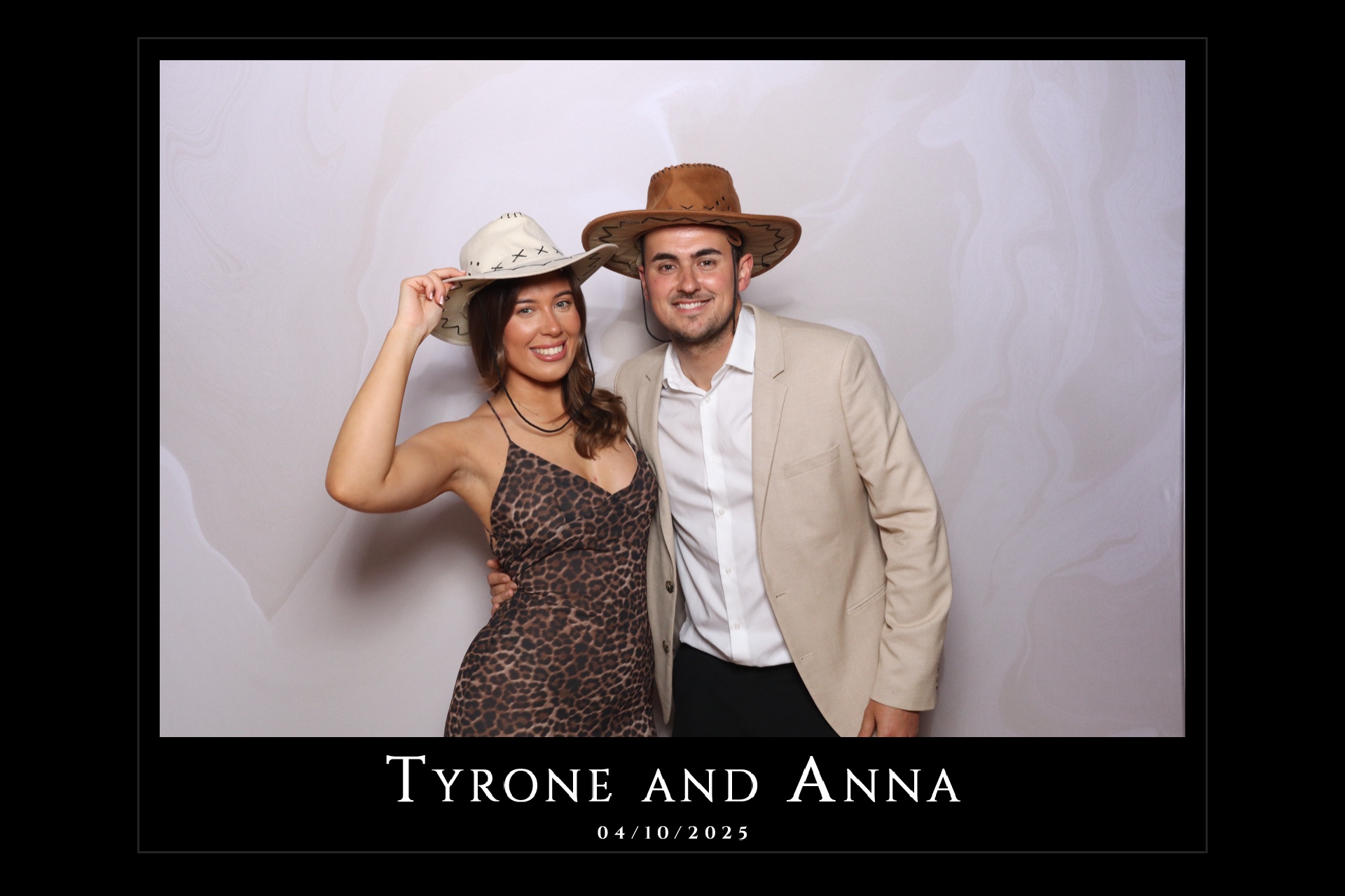 Tyrone and Anna | View more photos from the event at gallery.magicimages.uk/u/MagicImages/Tyrone-and-Anna