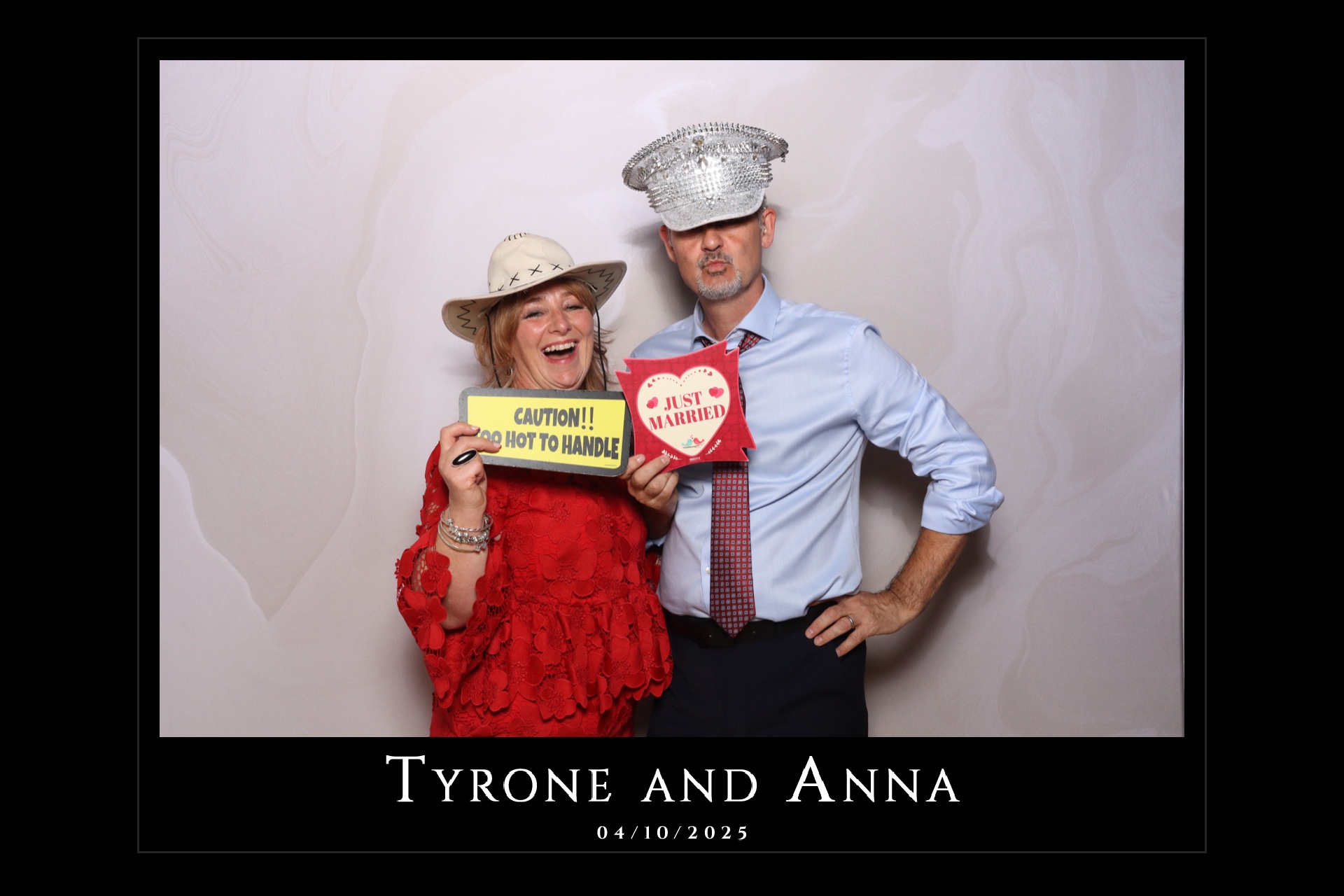 Tyrone and Anna | View more photos from the event at gallery.magicimages.uk/u/MagicImages/Tyrone-and-Anna