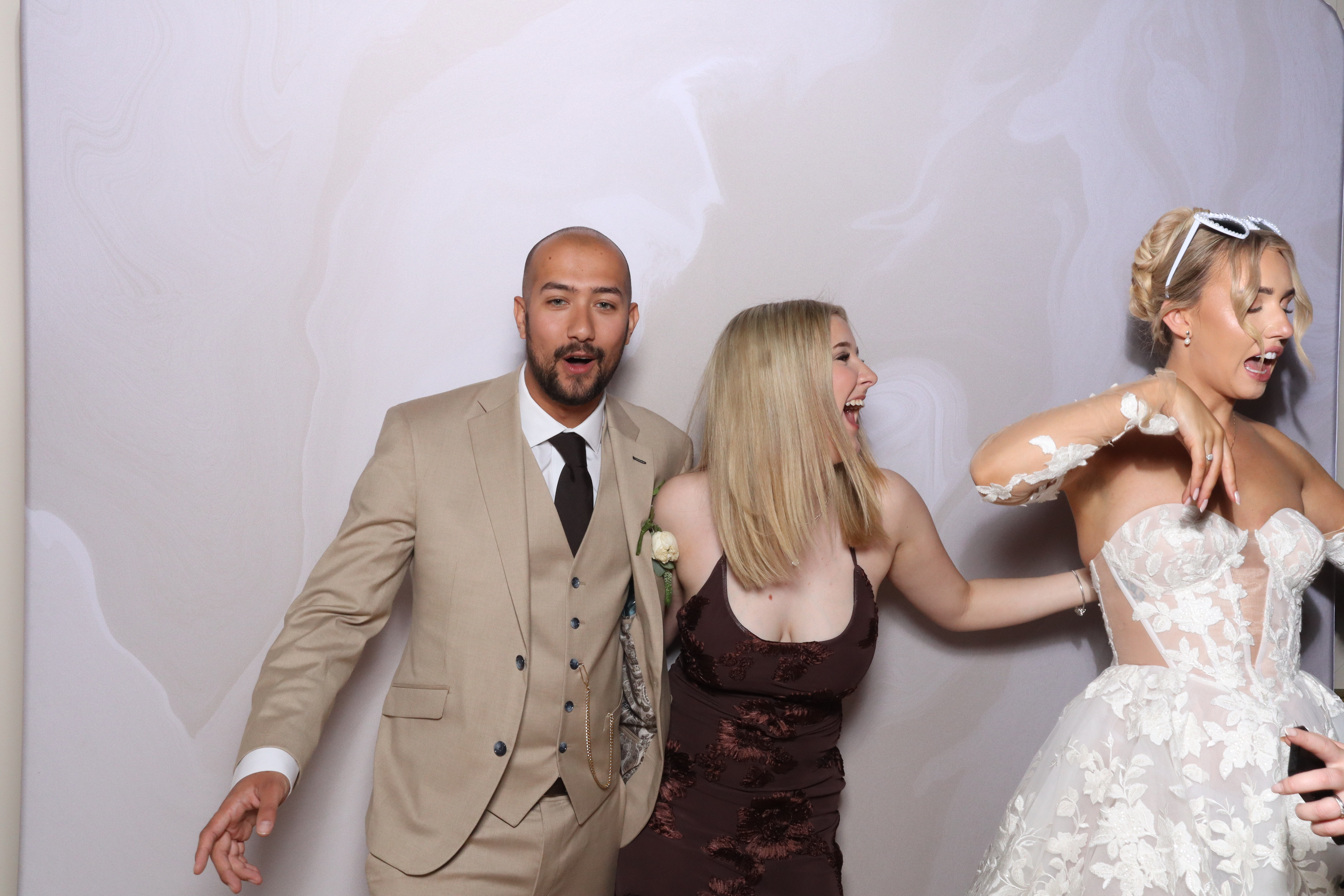 Tyrone and Anna | View more photos from the event at gallery.magicimages.uk/u/MagicImages/Tyrone-and-Anna