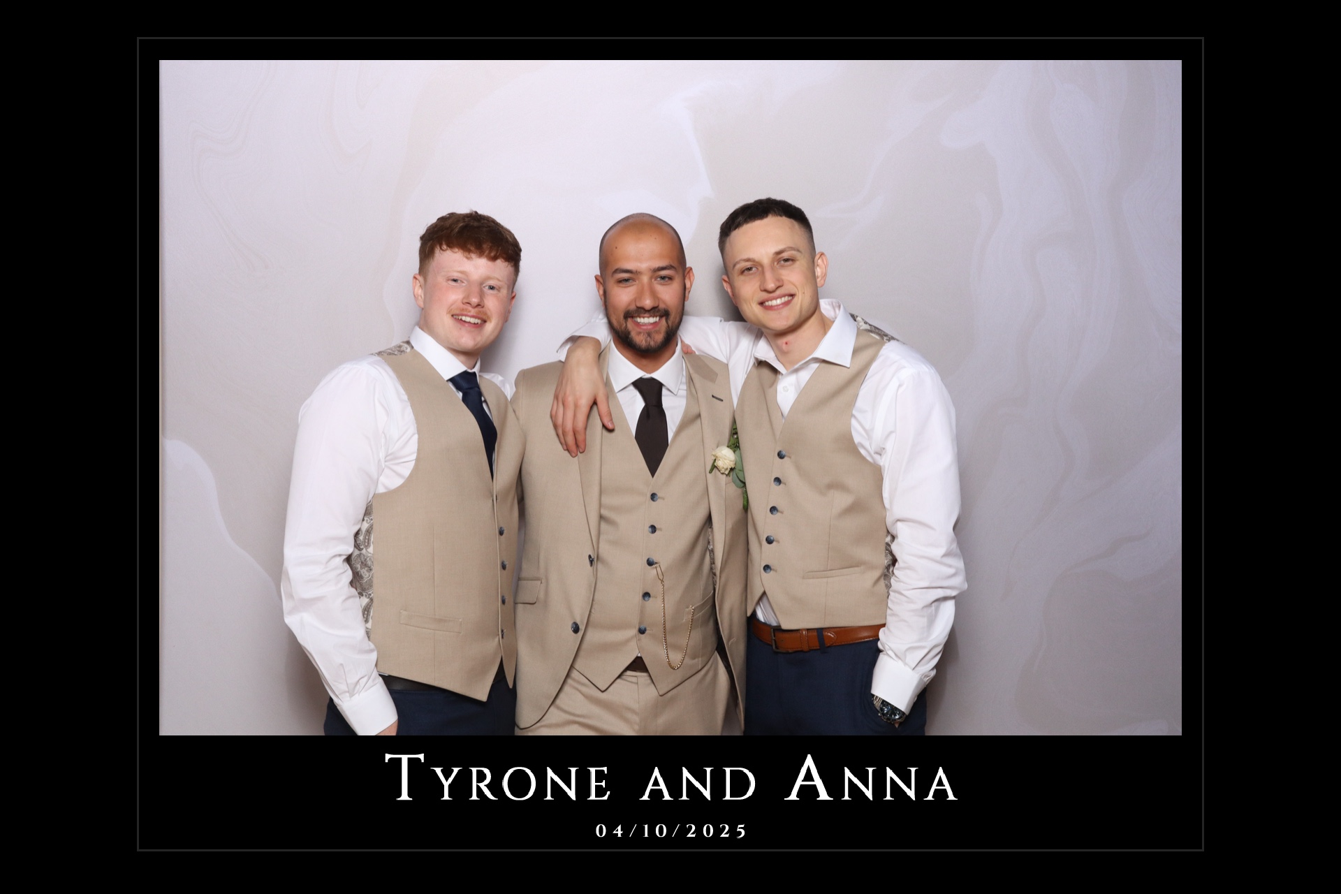 Tyrone and Anna | View more photos from the event at gallery.magicimages.uk/u/MagicImages/Tyrone-and-Anna