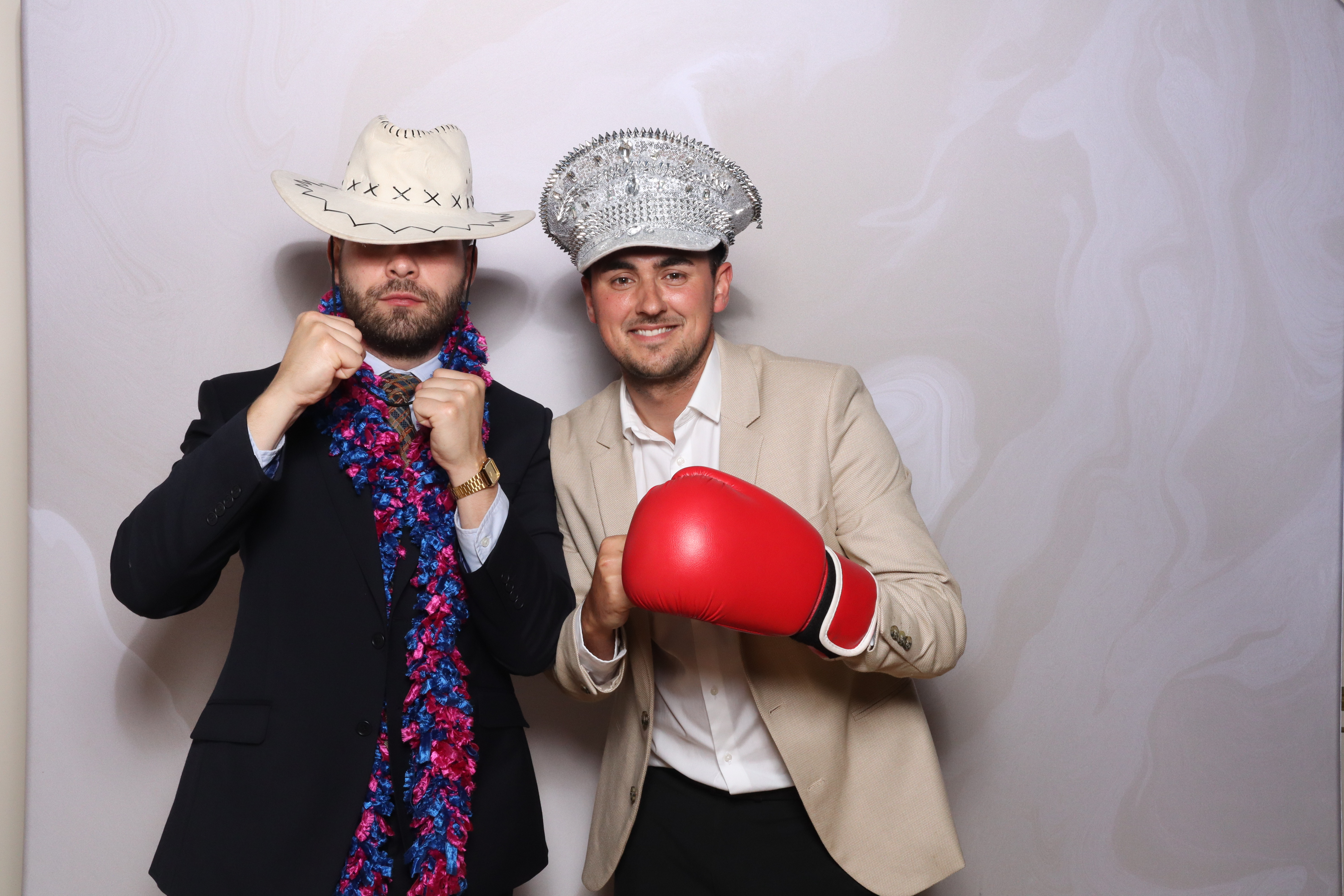 Tyrone and Anna | View more photos from the event at gallery.magicimages.uk/u/MagicImages/Tyrone-and-Anna