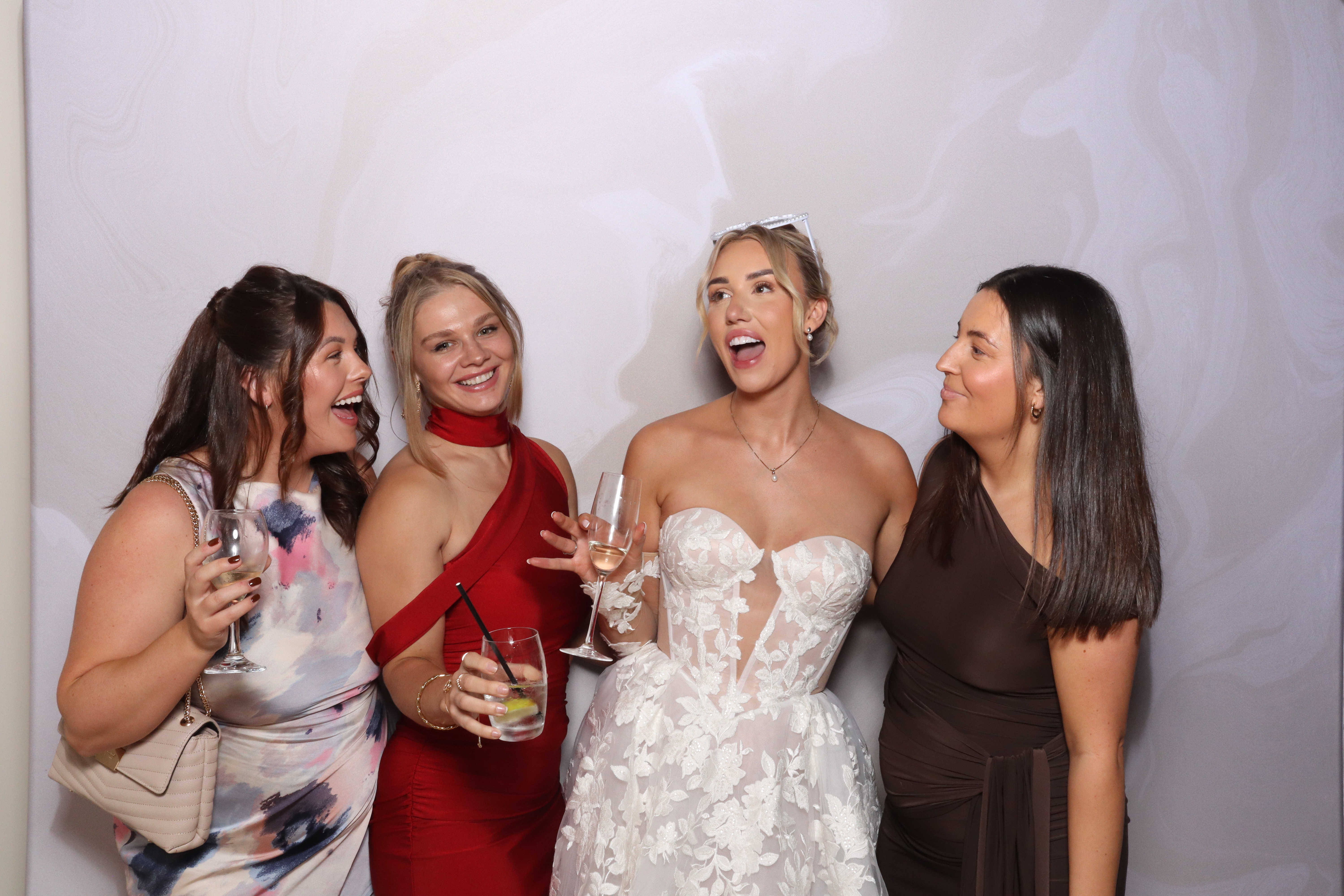 Tyrone and Anna | View more photos from the event at gallery.magicimages.uk/u/MagicImages/Tyrone-and-Anna