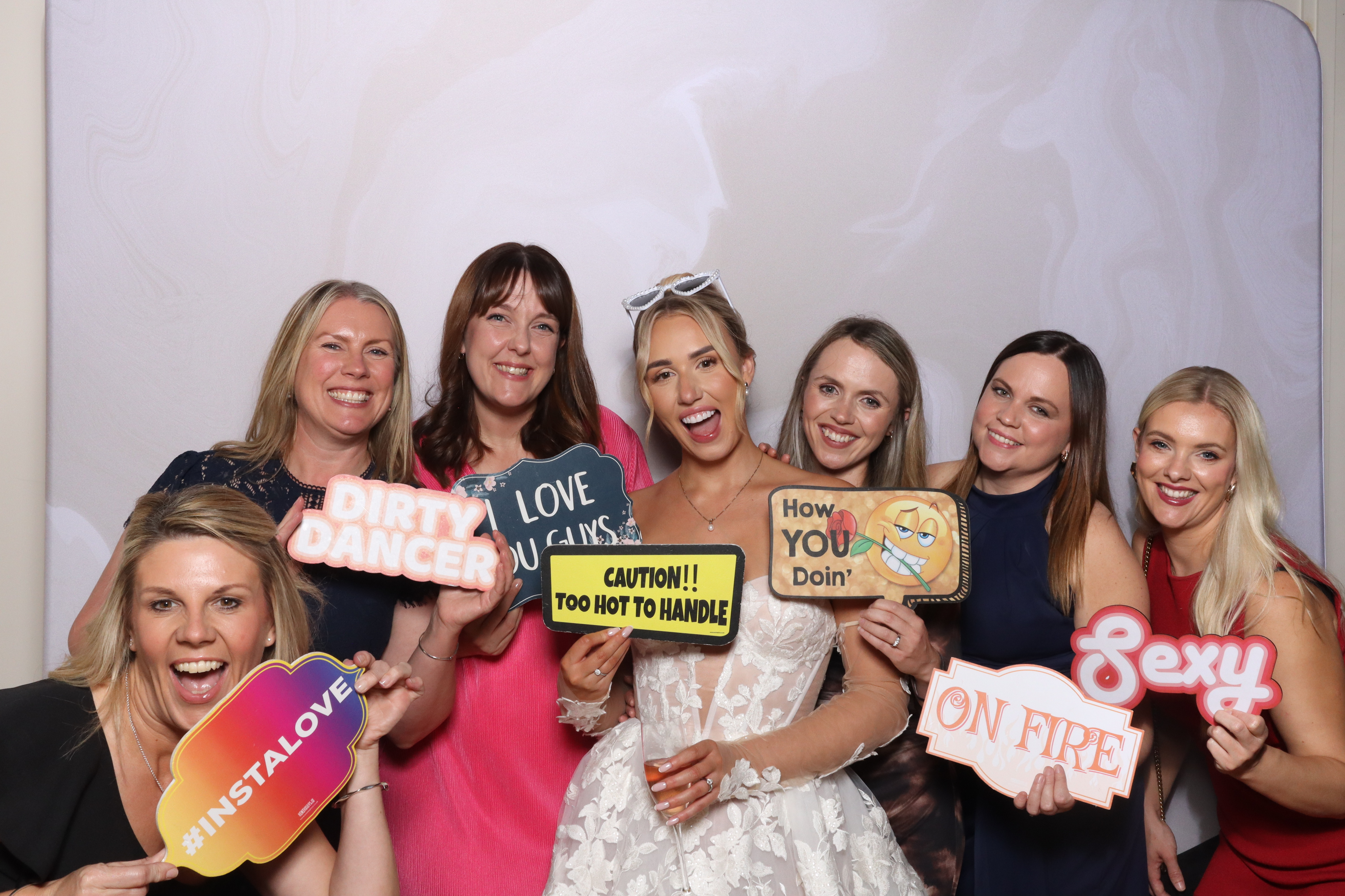 Tyrone and Anna | View more photos from the event at gallery.magicimages.uk/u/MagicImages/Tyrone-and-Anna