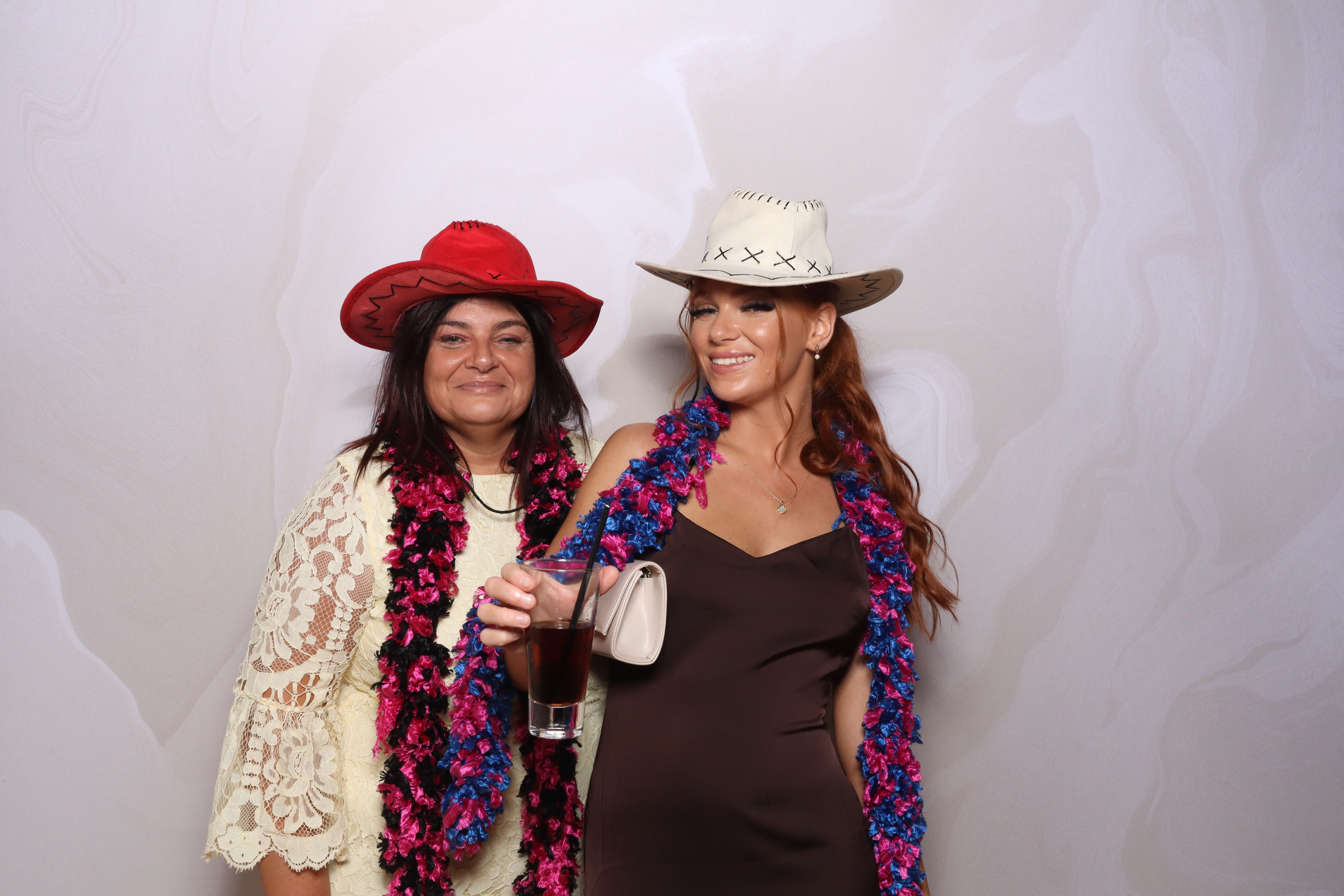 Tyrone and Anna | View more photos from the event at gallery.magicimages.uk/u/MagicImages/Tyrone-and-Anna