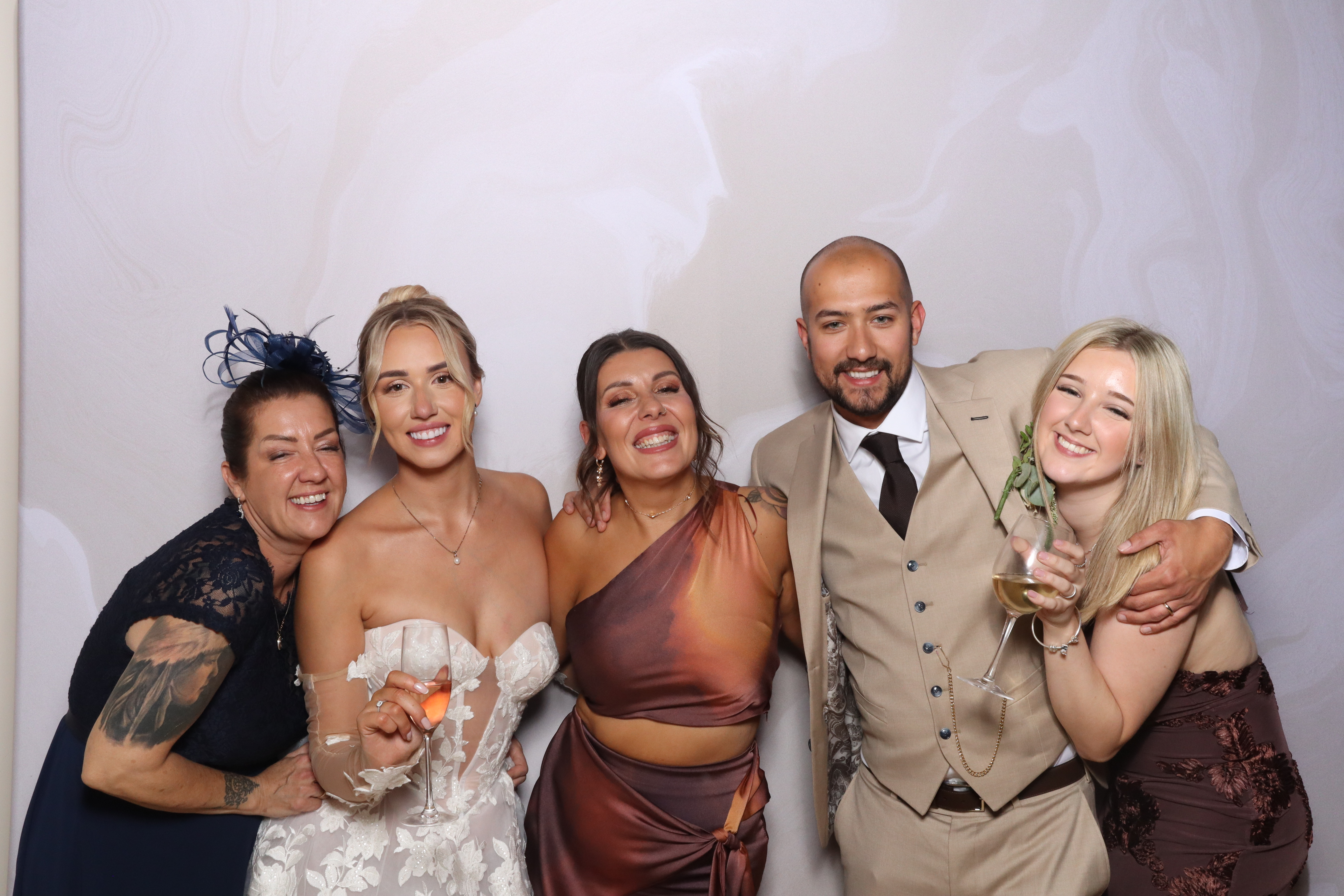 Tyrone and Anna | View more photos from the event at gallery.magicimages.uk/u/MagicImages/Tyrone-and-Anna