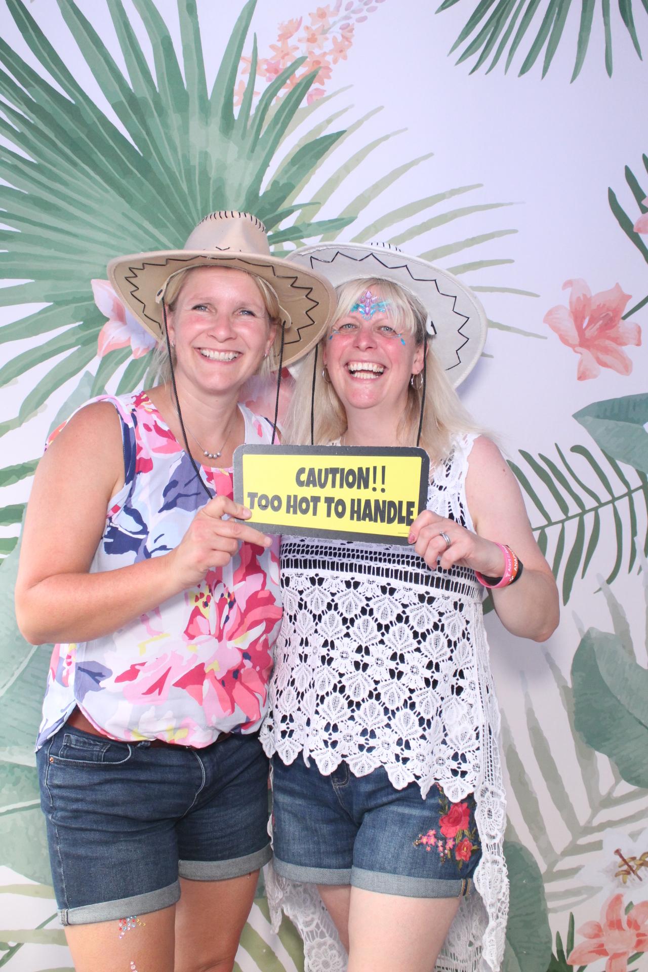 Year 6 leavers party | View more photos from the event at gallery.magicimages.uk/u/MagicImages/Year-6-leavers-party