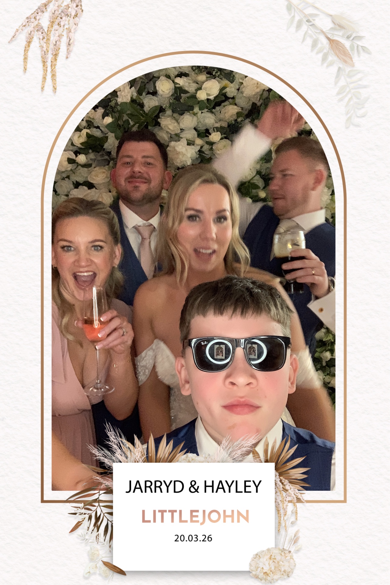 Jarryd & Hayley Photo booth images  | View more photos from the event at gallery.magicimages.uk/u/MagicImages/Jarryd-Hayley-Photo-booth-images