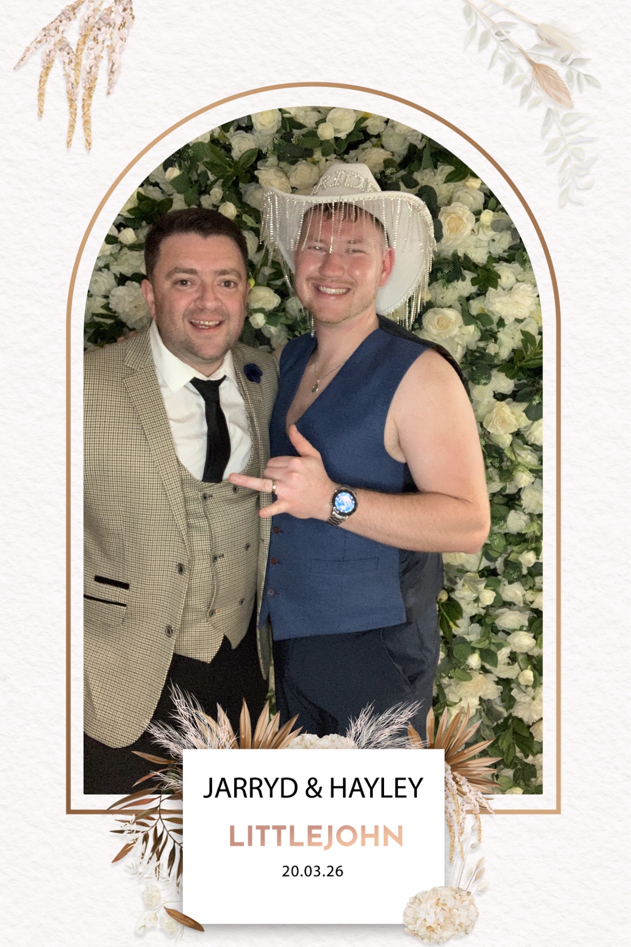 Jarryd & Hayley Photo booth images  | View more photos from the event at gallery.magicimages.uk/u/MagicImages/Jarryd-Hayley-Photo-booth-images