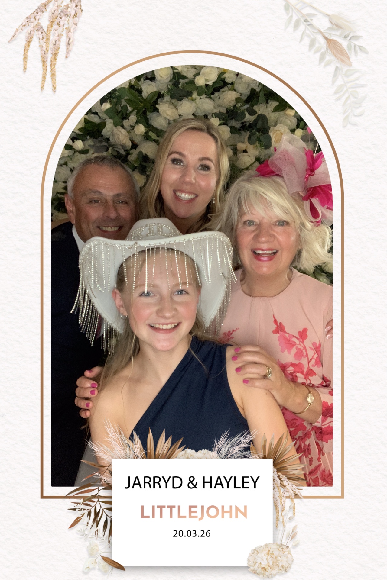 Jarryd & Hayley Photo booth images  | View more photos from the event at gallery.magicimages.uk/u/MagicImages/Jarryd-Hayley-Photo-booth-images