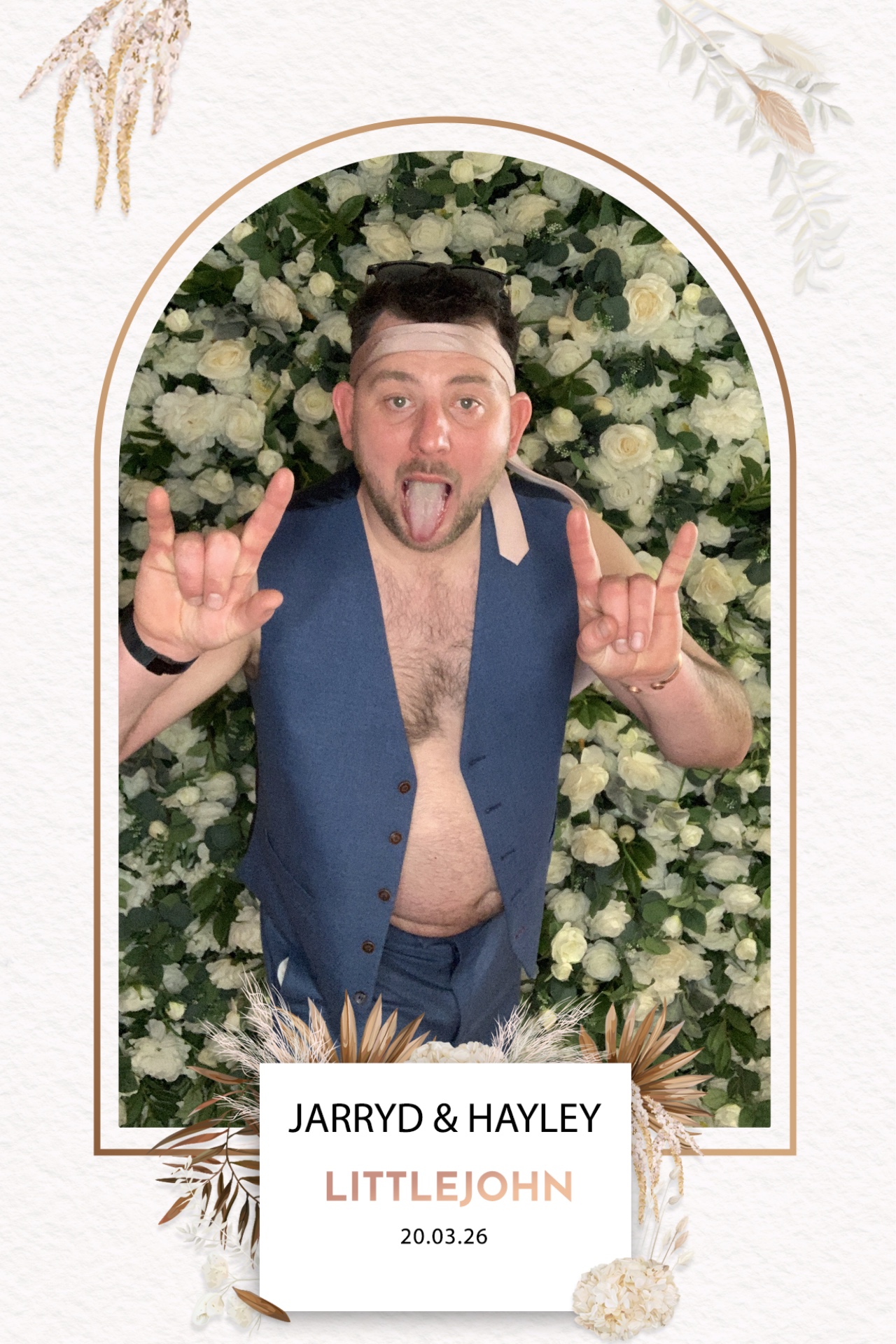 Jarryd & Hayley Photo booth images  | View more photos from the event at gallery.magicimages.uk/u/MagicImages/Jarryd-Hayley-Photo-booth-images