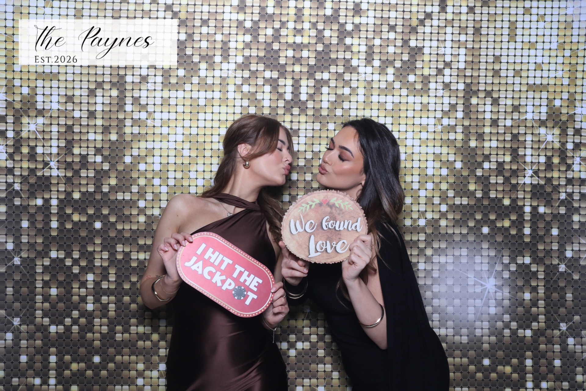 Mr & Mrs Payne  | View more photos from the event at gallery.magicimages.uk/u/MagicImages/Mr-Mrs-Payne