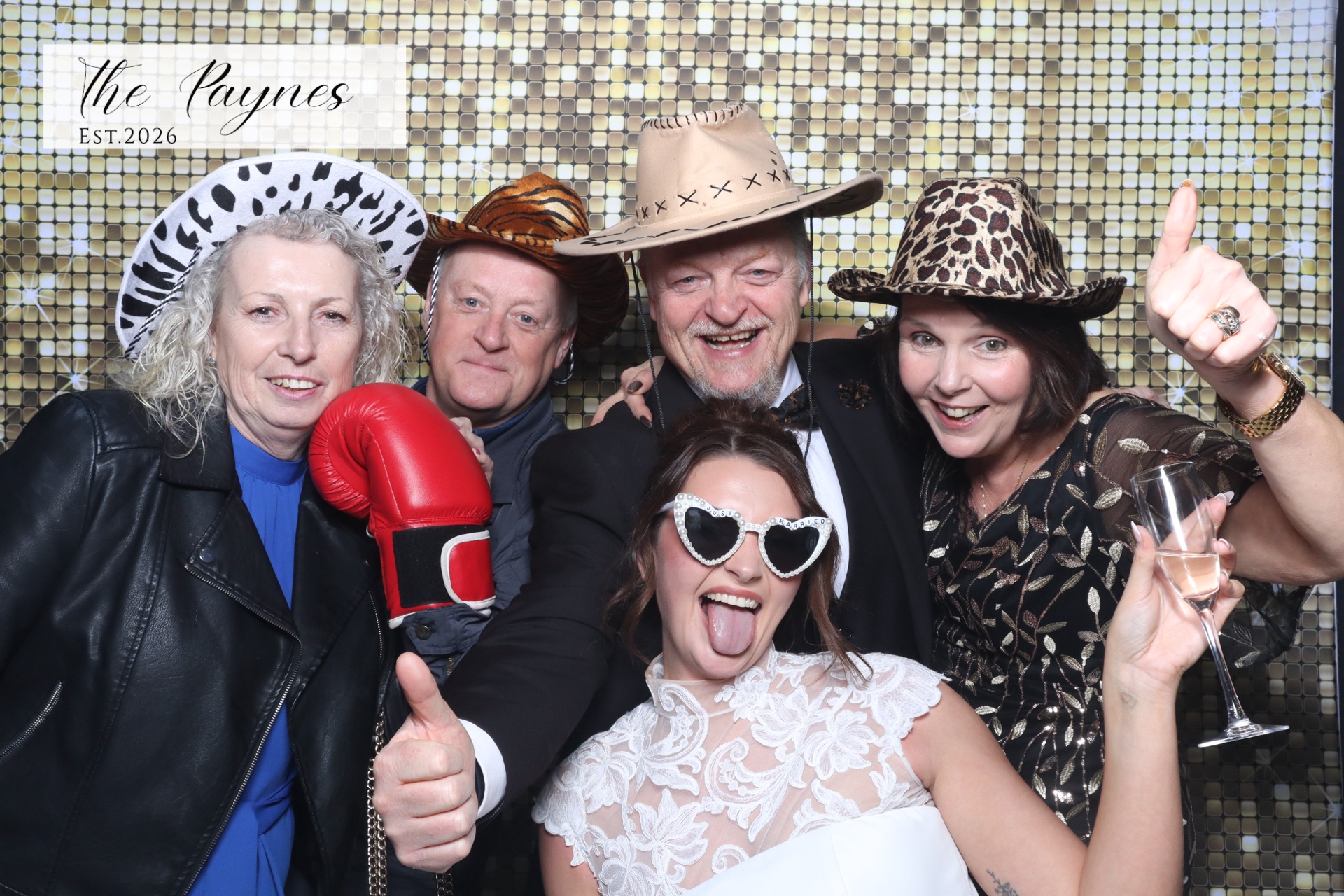 Mr & Mrs Payne  | View more photos from the event at gallery.magicimages.uk/u/MagicImages/Mr-Mrs-Payne