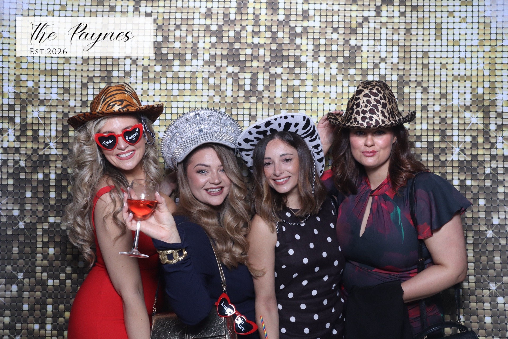 Mr & Mrs Payne  | View more photos from the event at gallery.magicimages.uk/u/MagicImages/Mr-Mrs-Payne