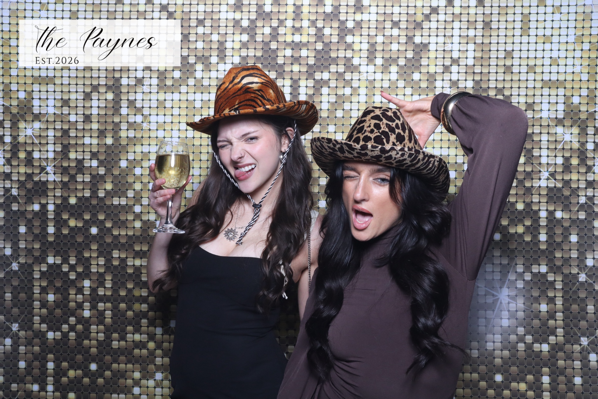 Mr & Mrs Payne  | View more photos from the event at gallery.magicimages.uk/u/MagicImages/Mr-Mrs-Payne