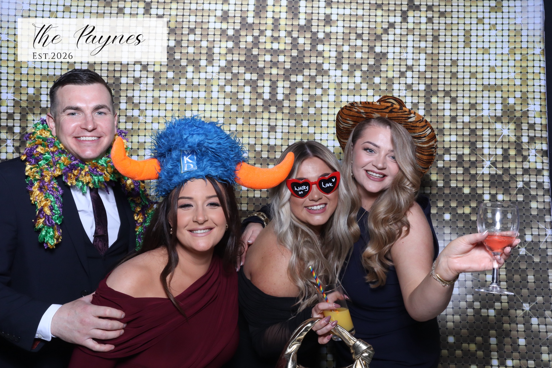 Mr & Mrs Payne  | View more photos from the event at gallery.magicimages.uk/u/MagicImages/Mr-Mrs-Payne