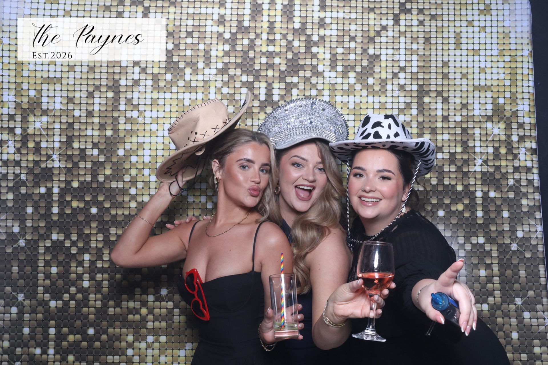 Mr & Mrs Payne  | View more photos from the event at gallery.magicimages.uk/u/MagicImages/Mr-Mrs-Payne