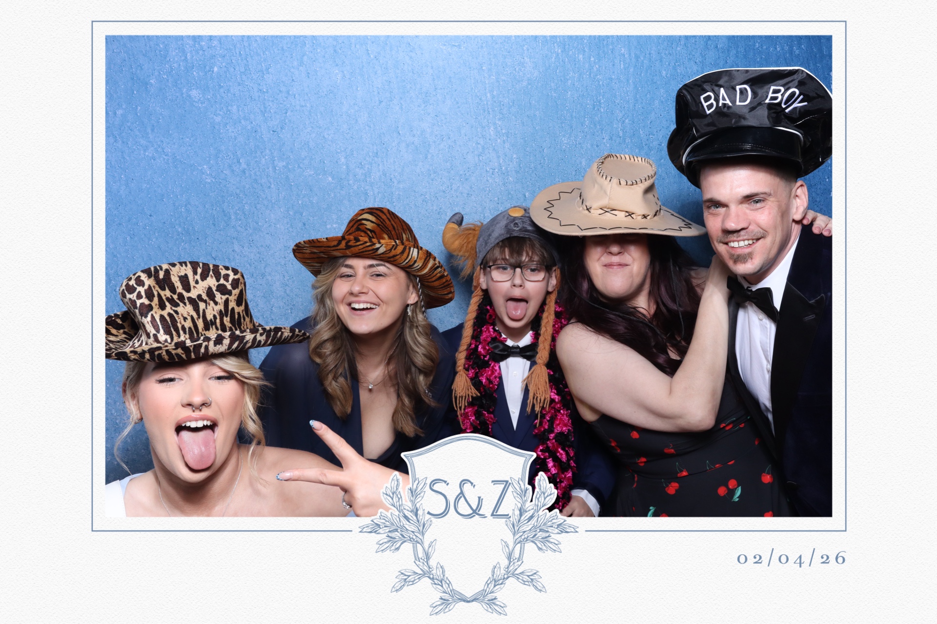 Skye & Zach  | View more photos from the event at gallery.magicimages.uk/u/MagicImages/Skye-Zach