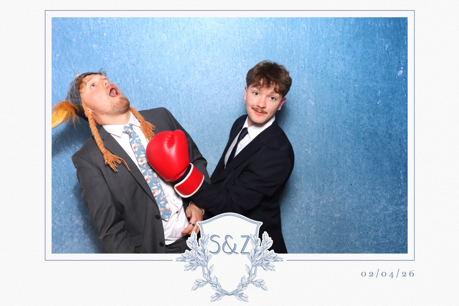 Skye & Zach  | View more photos from the event at gallery.magicimages.uk/u/MagicImages/Skye-Zach