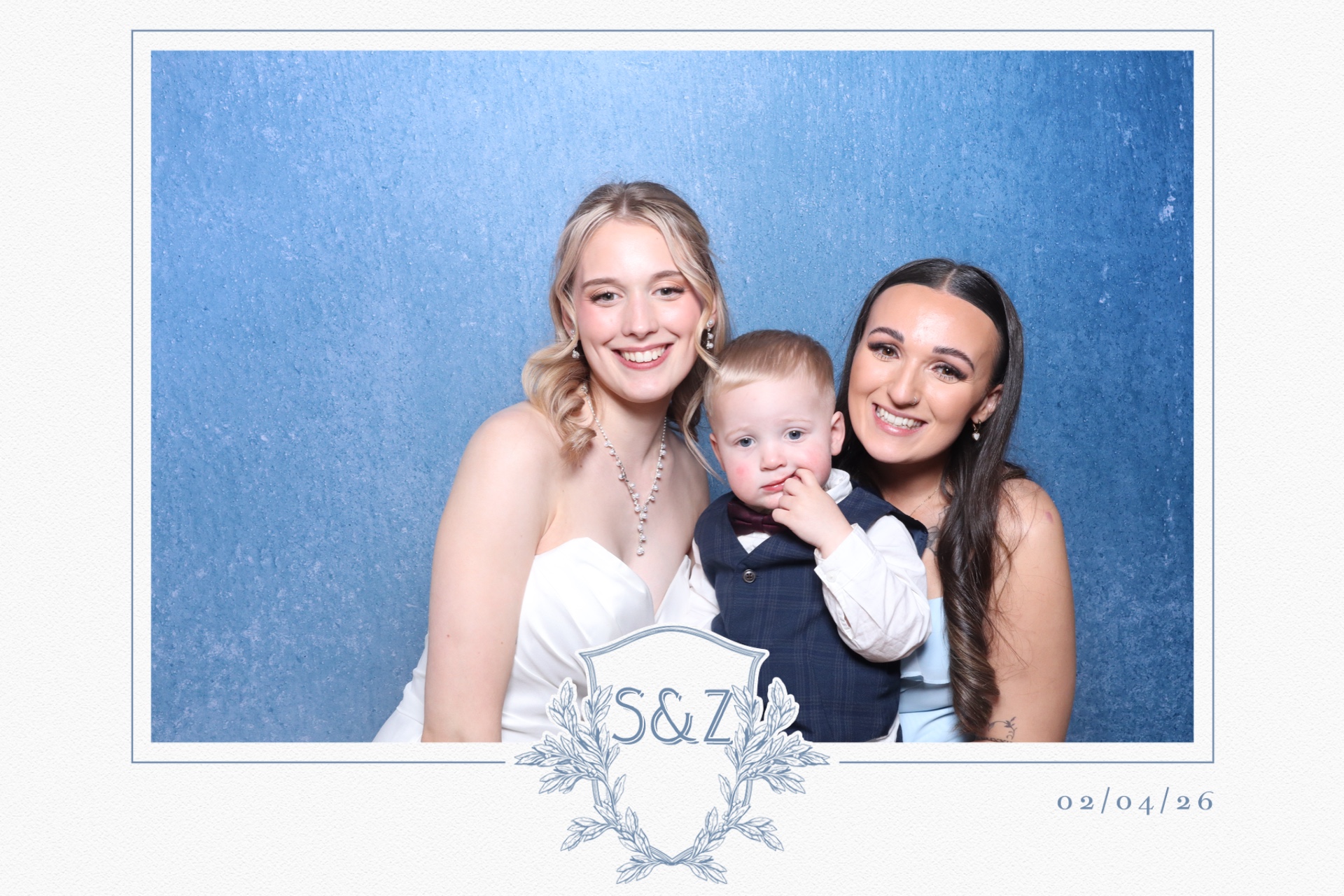 Skye & Zach  | View more photos from the event at gallery.magicimages.uk/u/MagicImages/Skye-Zach