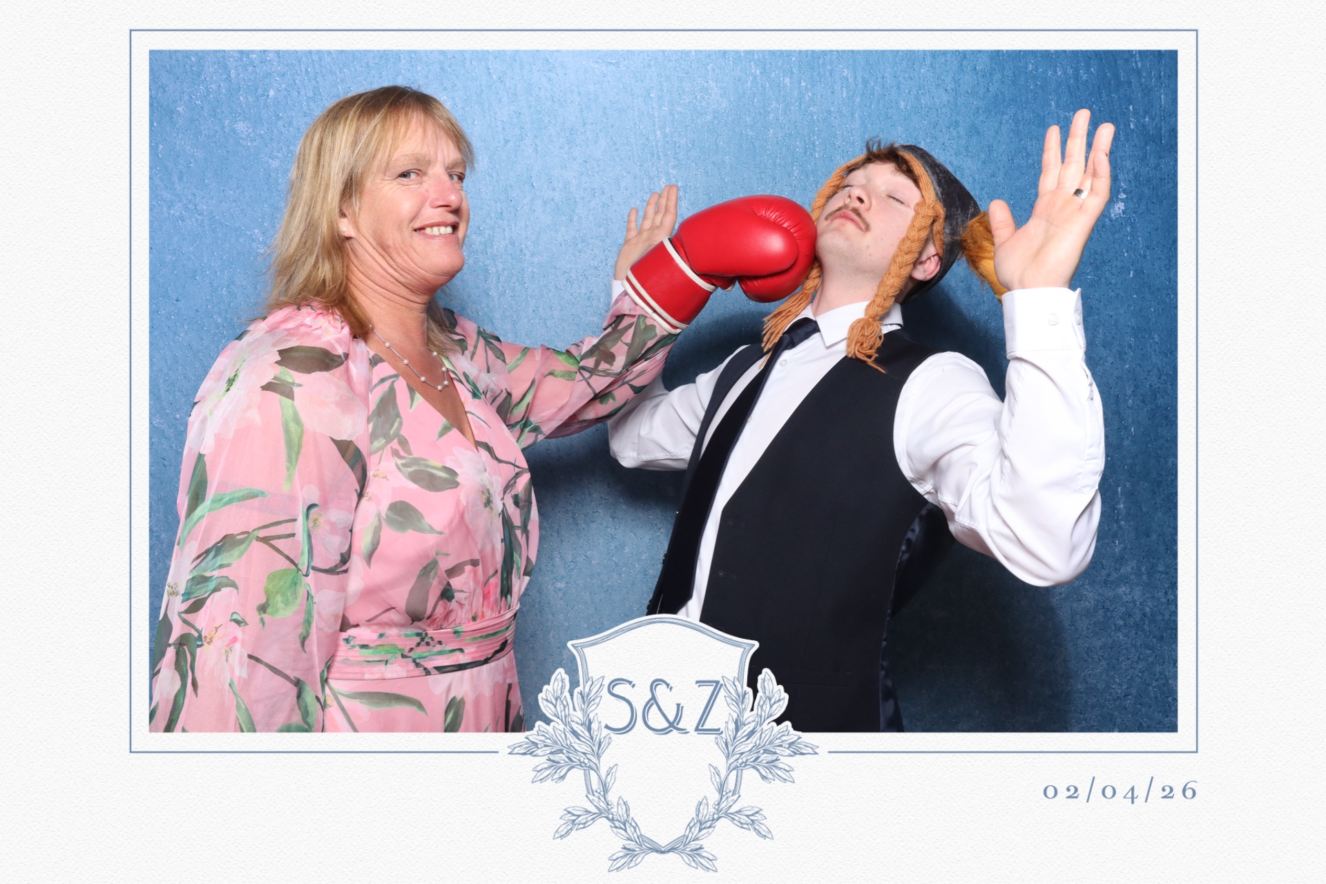 Skye & Zach  | View more photos from the event at gallery.magicimages.uk/u/MagicImages/Skye-Zach