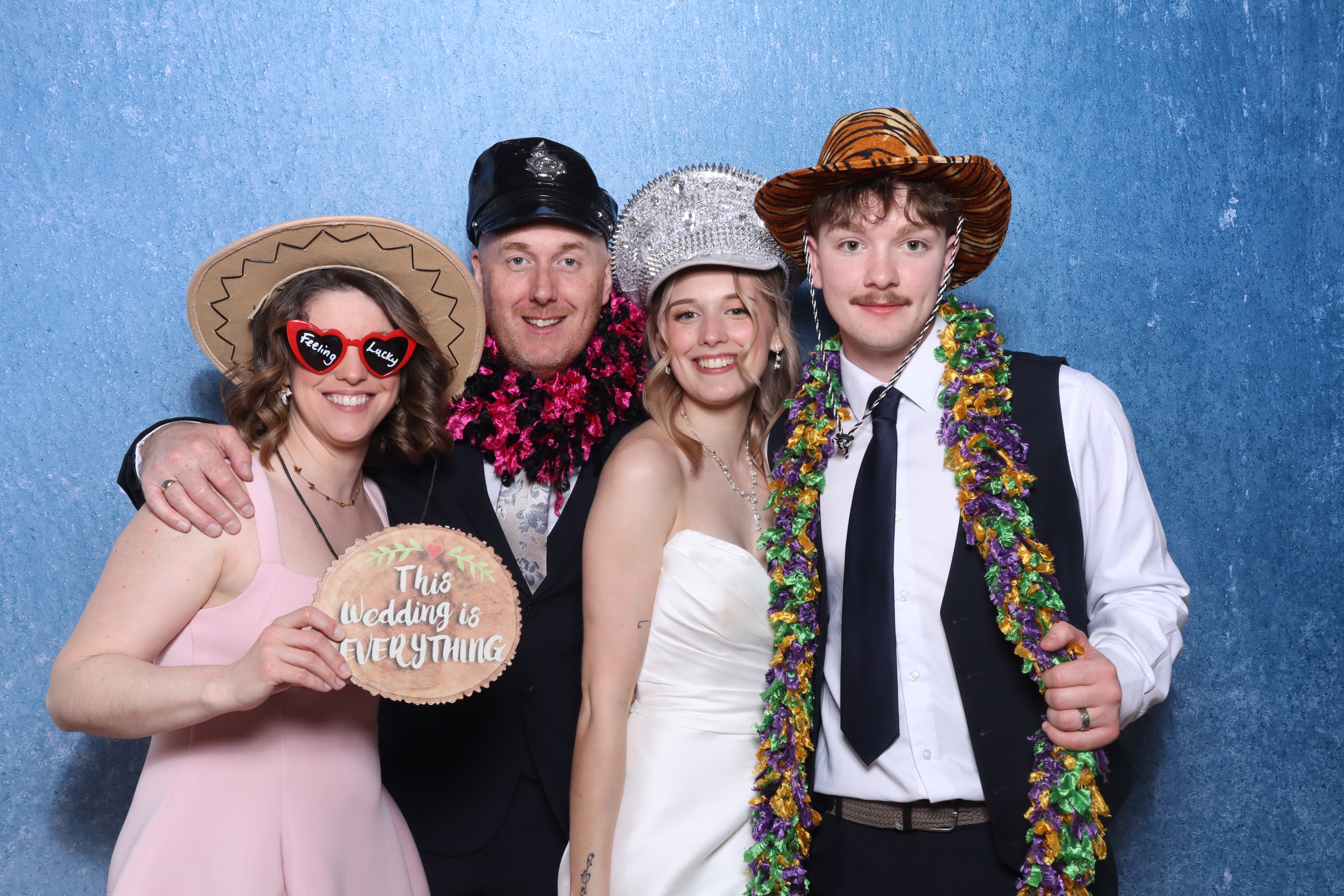Skye & Zach  | View more photos from the event at gallery.magicimages.uk/u/MagicImages/Skye-Zach