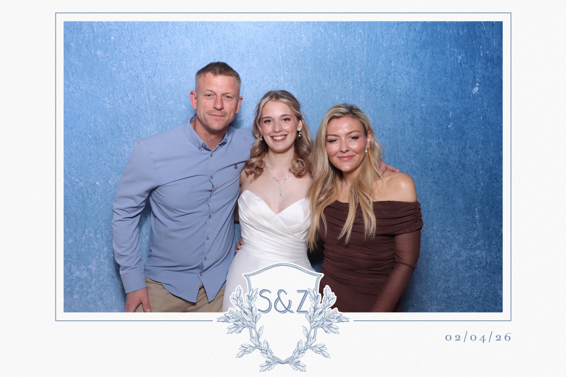 Skye & Zach  | View more photos from the event at gallery.magicimages.uk/u/MagicImages/Skye-Zach