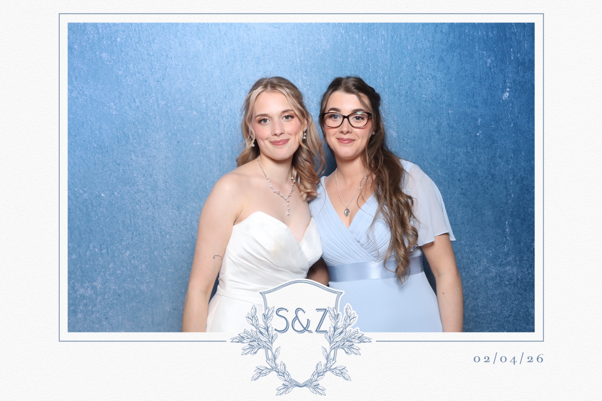 Skye & Zach  | View more photos from the event at gallery.magicimages.uk/u/MagicImages/Skye-Zach