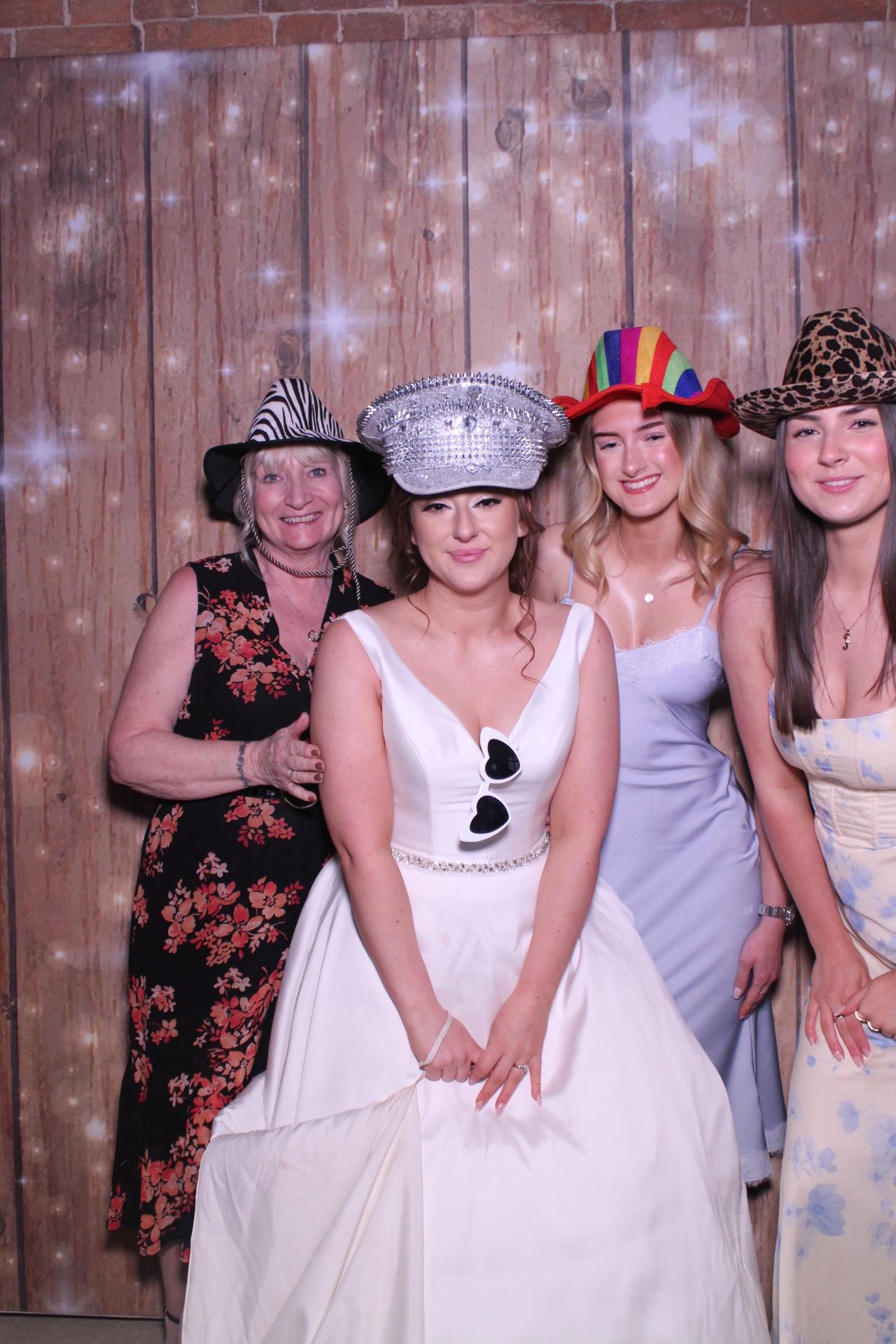 Wedding  | View more photos from the event at gallery.magicimages.uk/u/MagicImages/Wedding
