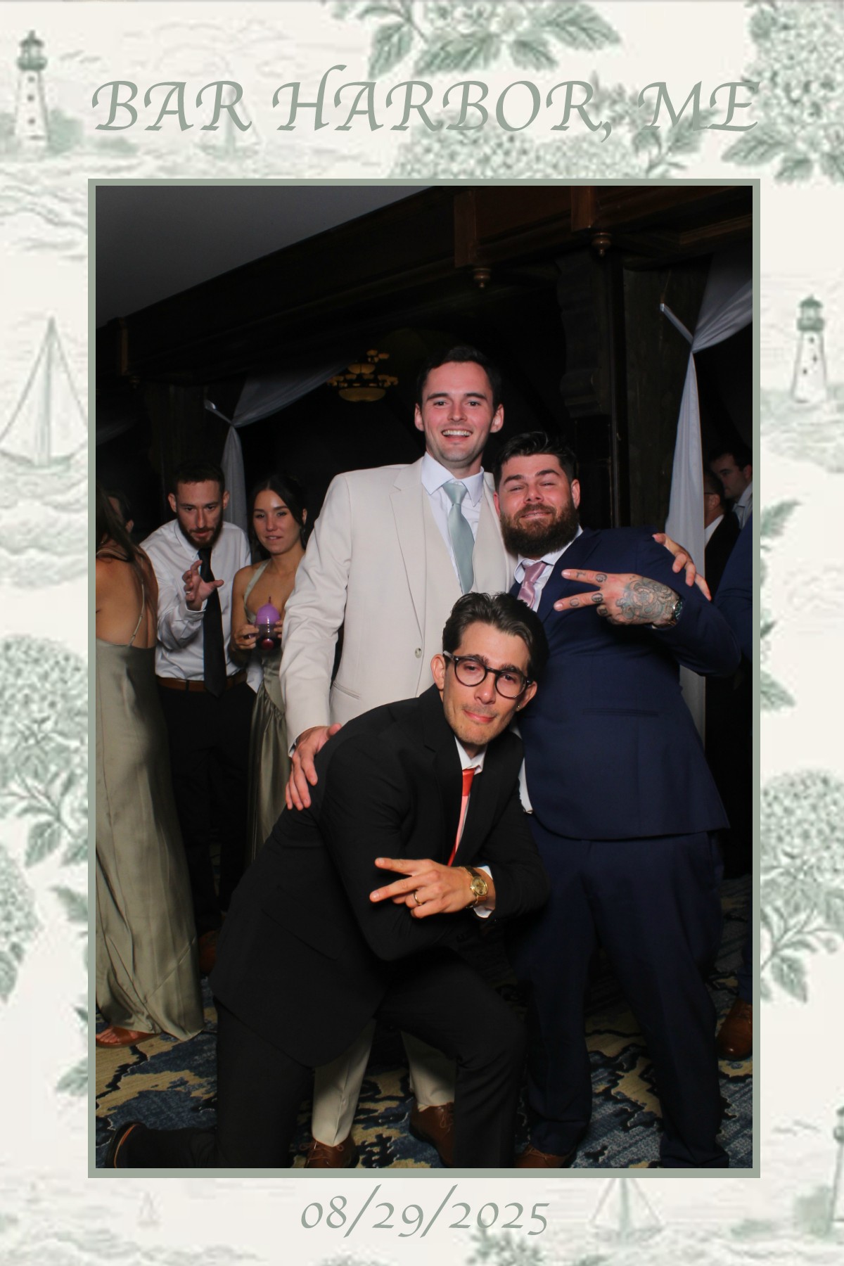 Bar Harbor Wedding | View more photos from the event at gallery.mainemagicmirror.com/u/MaineMagicMirror/Bar-Harbor-Wedding