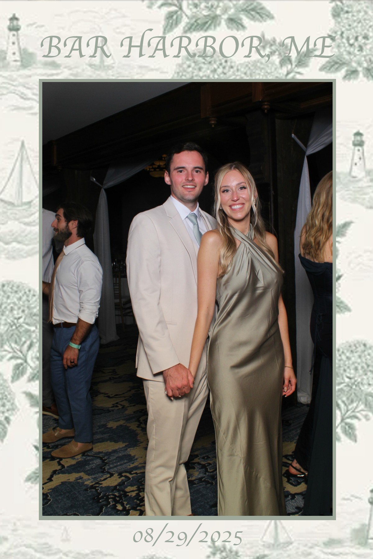 Bar Harbor Wedding | View more photos from the event at gallery.mainemagicmirror.com/u/MaineMagicMirror/Bar-Harbor-Wedding