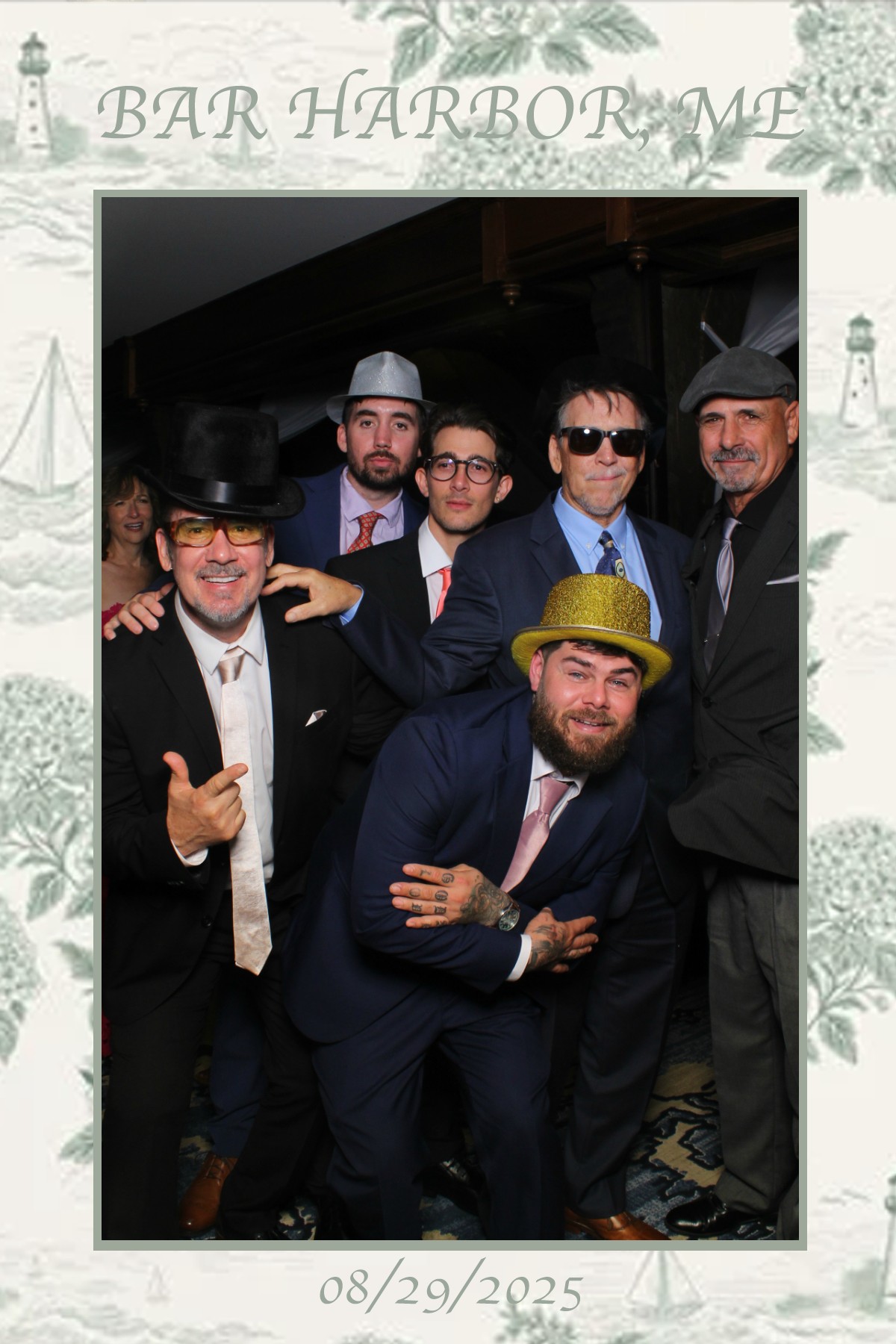 Bar Harbor Wedding | View more photos from the event at gallery.mainemagicmirror.com/u/MaineMagicMirror/Bar-Harbor-Wedding