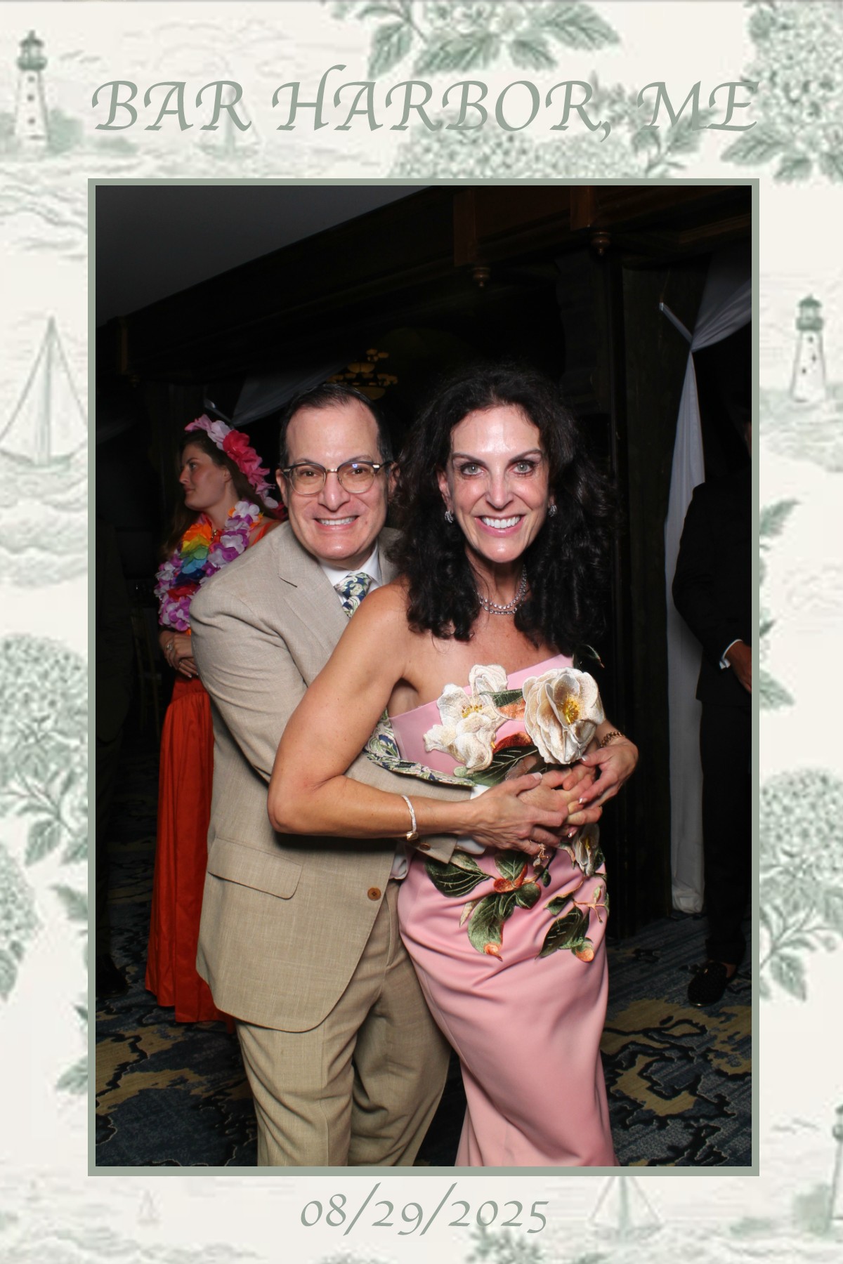 Bar Harbor Wedding | View more photos from the event at gallery.mainemagicmirror.com/u/MaineMagicMirror/Bar-Harbor-Wedding