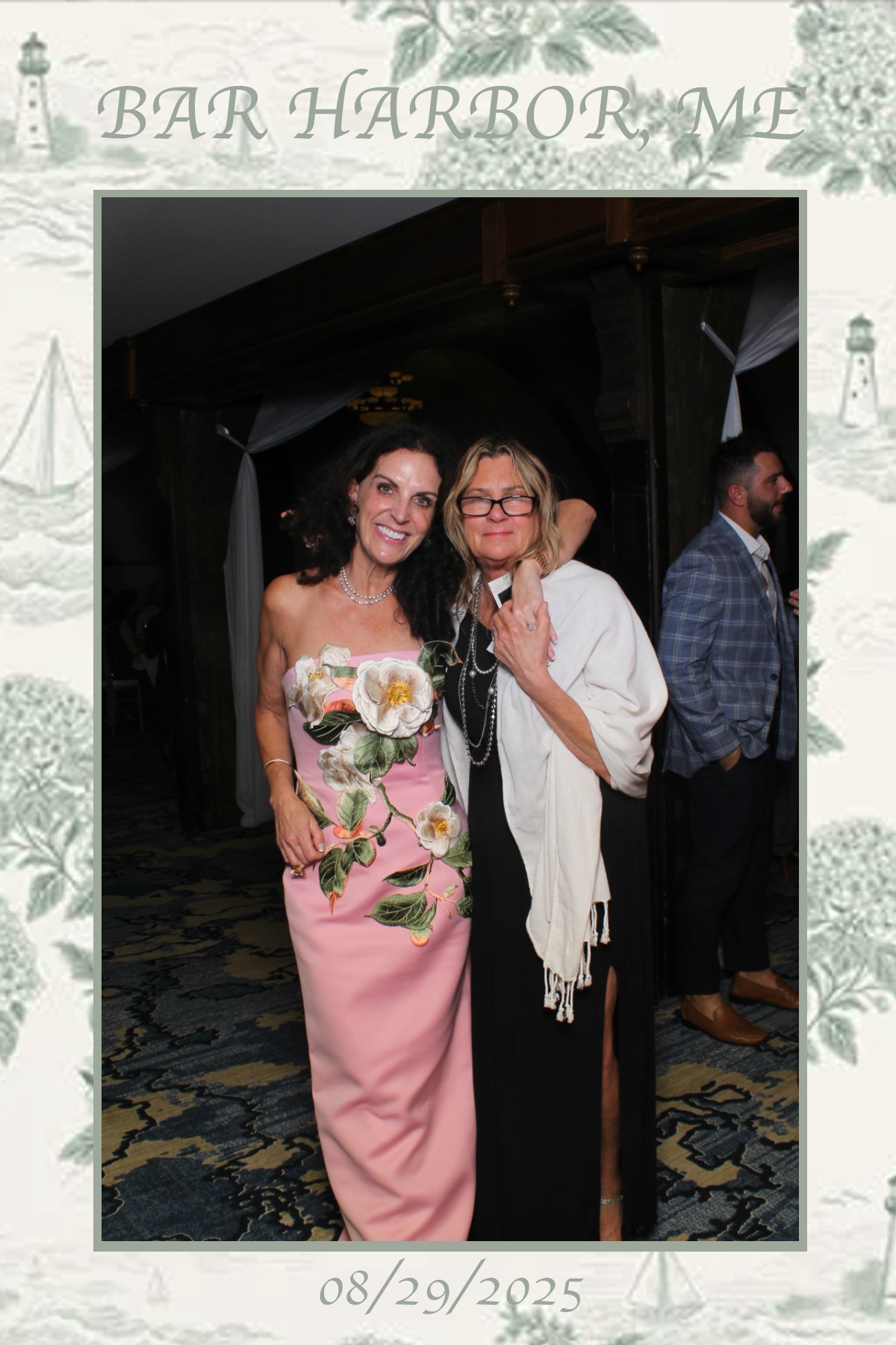 Bar Harbor Wedding | View more photos from the event at gallery.mainemagicmirror.com/u/MaineMagicMirror/Bar-Harbor-Wedding