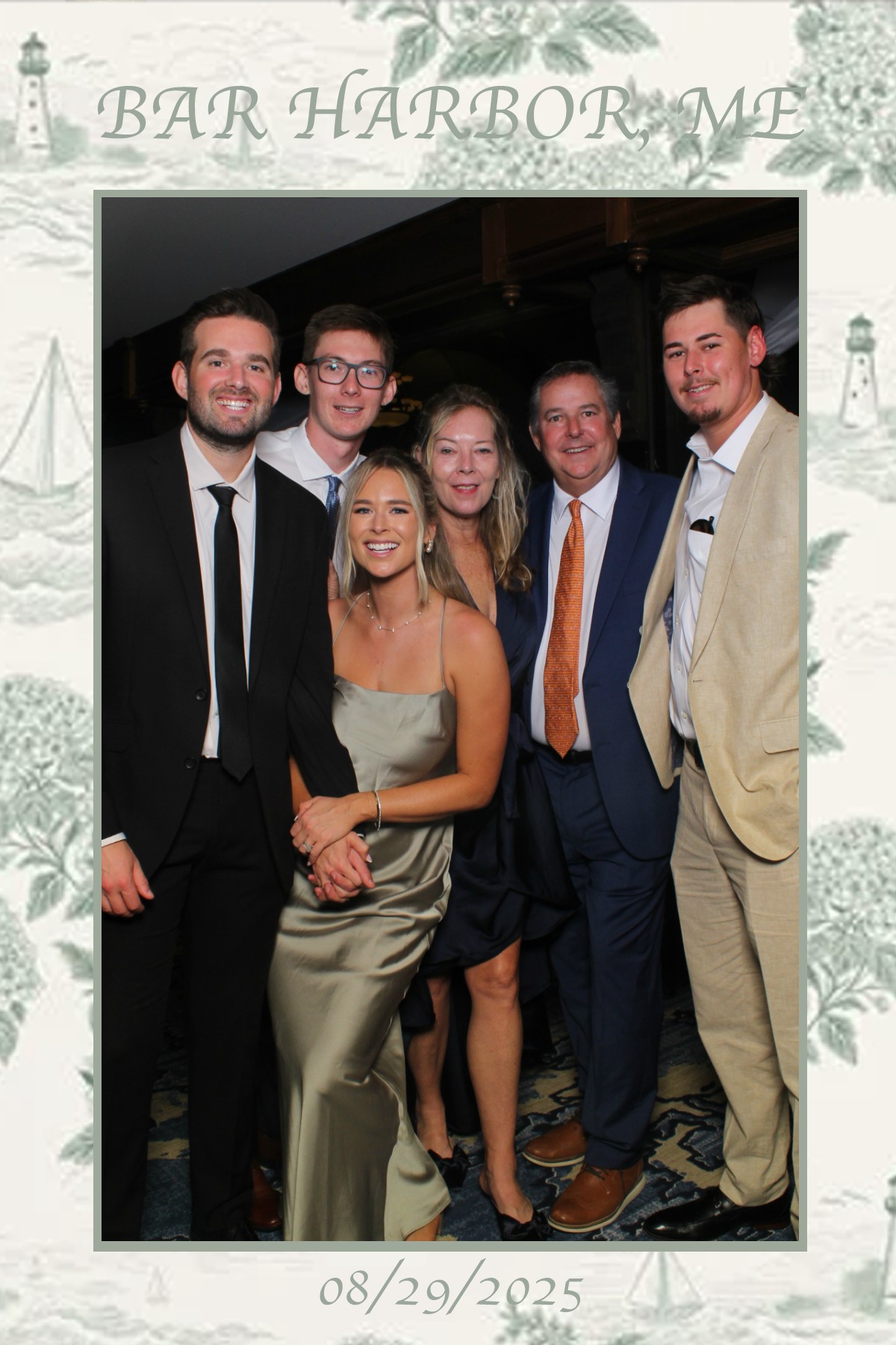 Bar Harbor Wedding | View more photos from the event at gallery.mainemagicmirror.com/u/MaineMagicMirror/Bar-Harbor-Wedding