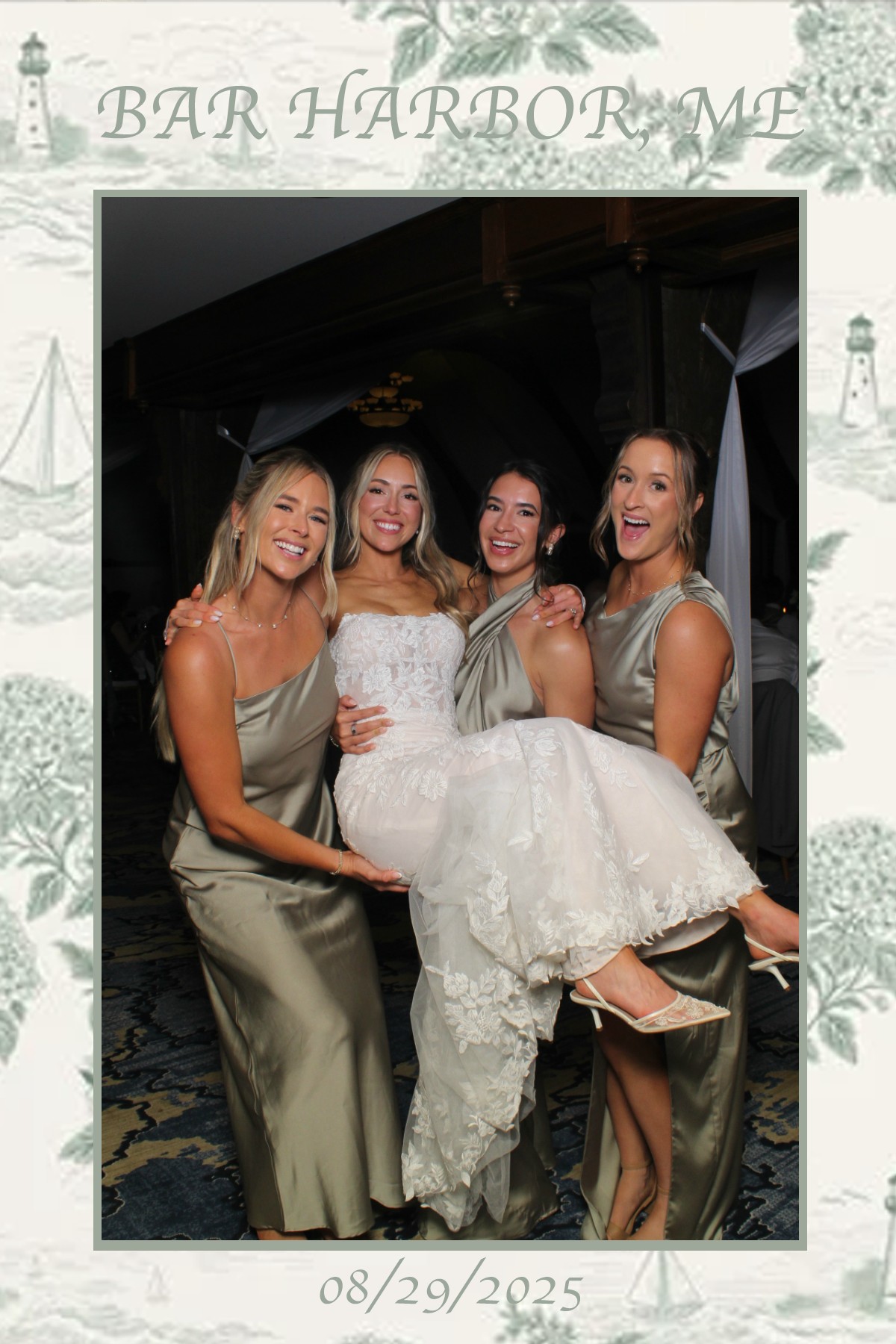 Bar Harbor Wedding | View more photos from the event at gallery.mainemagicmirror.com/u/MaineMagicMirror/Bar-Harbor-Wedding