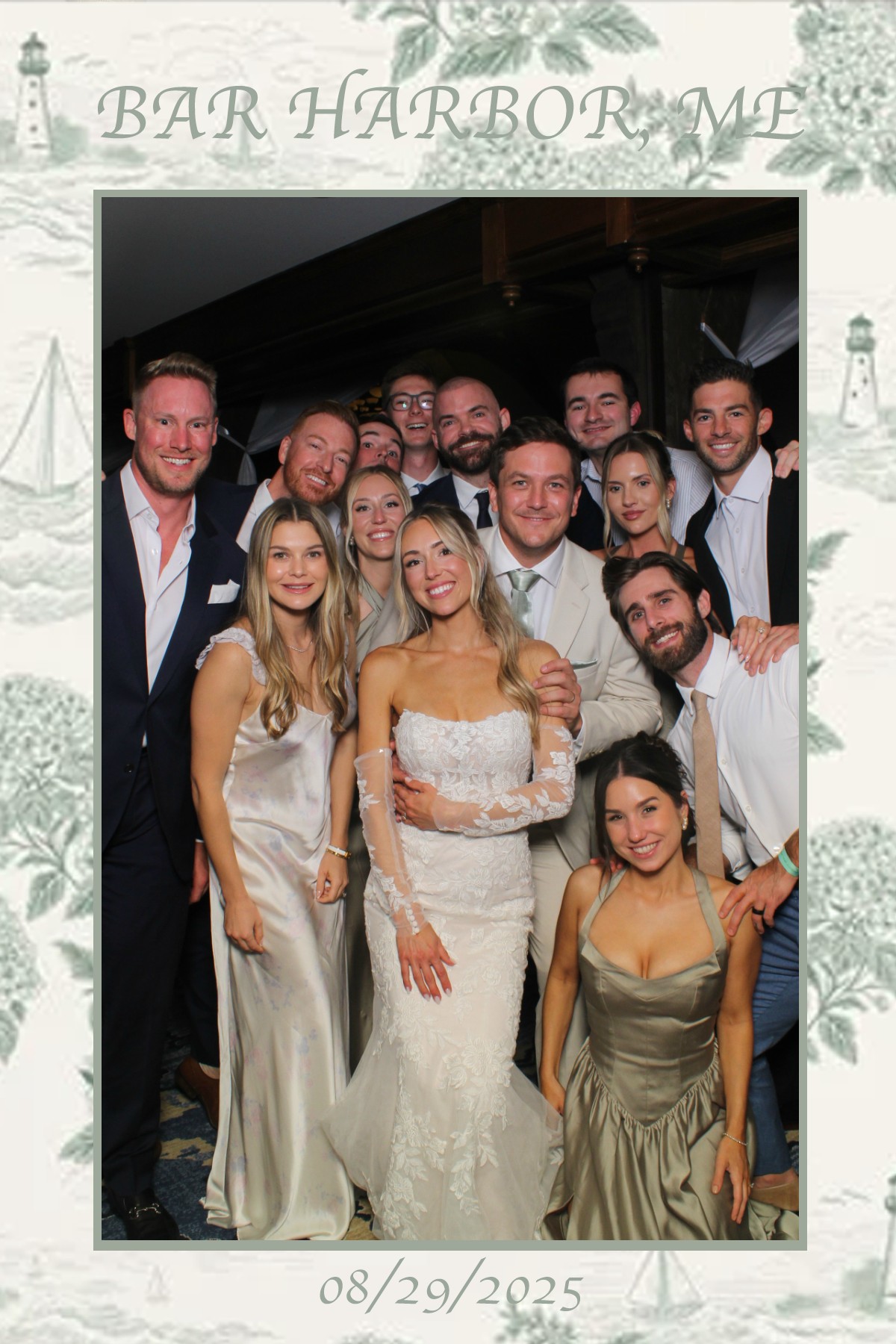 Bar Harbor Wedding | View more photos from the event at gallery.mainemagicmirror.com/u/MaineMagicMirror/Bar-Harbor-Wedding