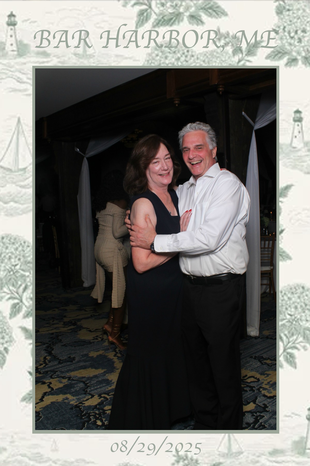 Bar Harbor Wedding | View more photos from the event at gallery.mainemagicmirror.com/u/MaineMagicMirror/Bar-Harbor-Wedding