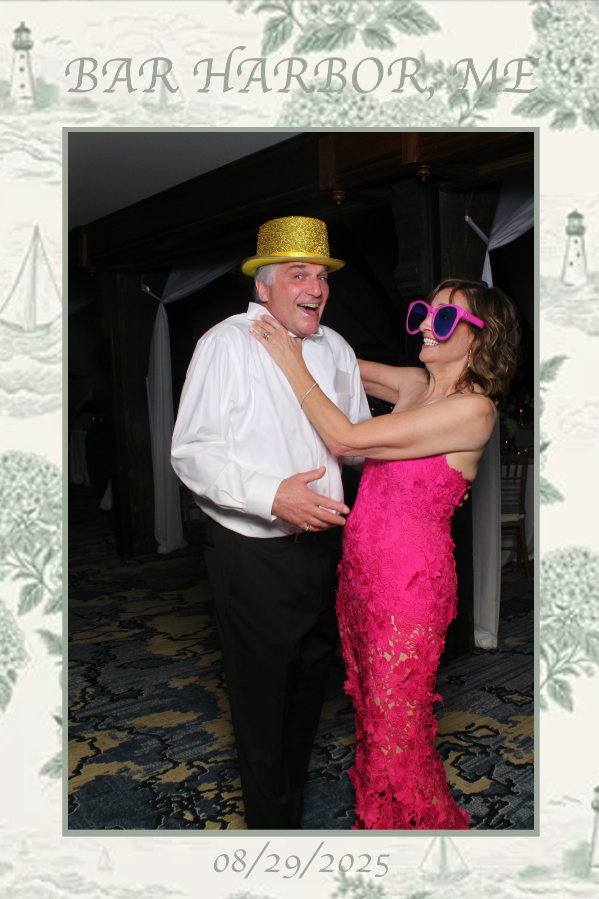 Bar Harbor Wedding | View more photos from the event at gallery.mainemagicmirror.com/u/MaineMagicMirror/Bar-Harbor-Wedding