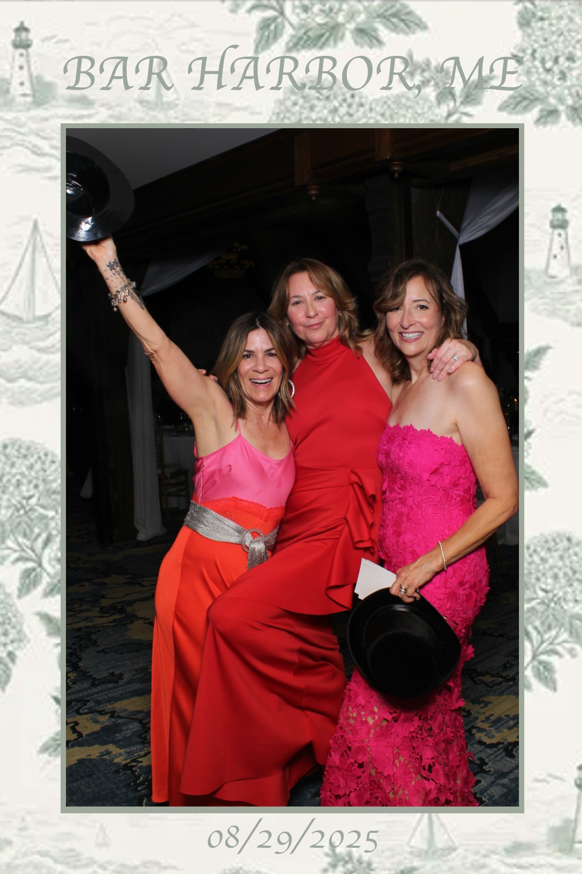 Bar Harbor Wedding | View more photos from the event at gallery.mainemagicmirror.com/u/MaineMagicMirror/Bar-Harbor-Wedding