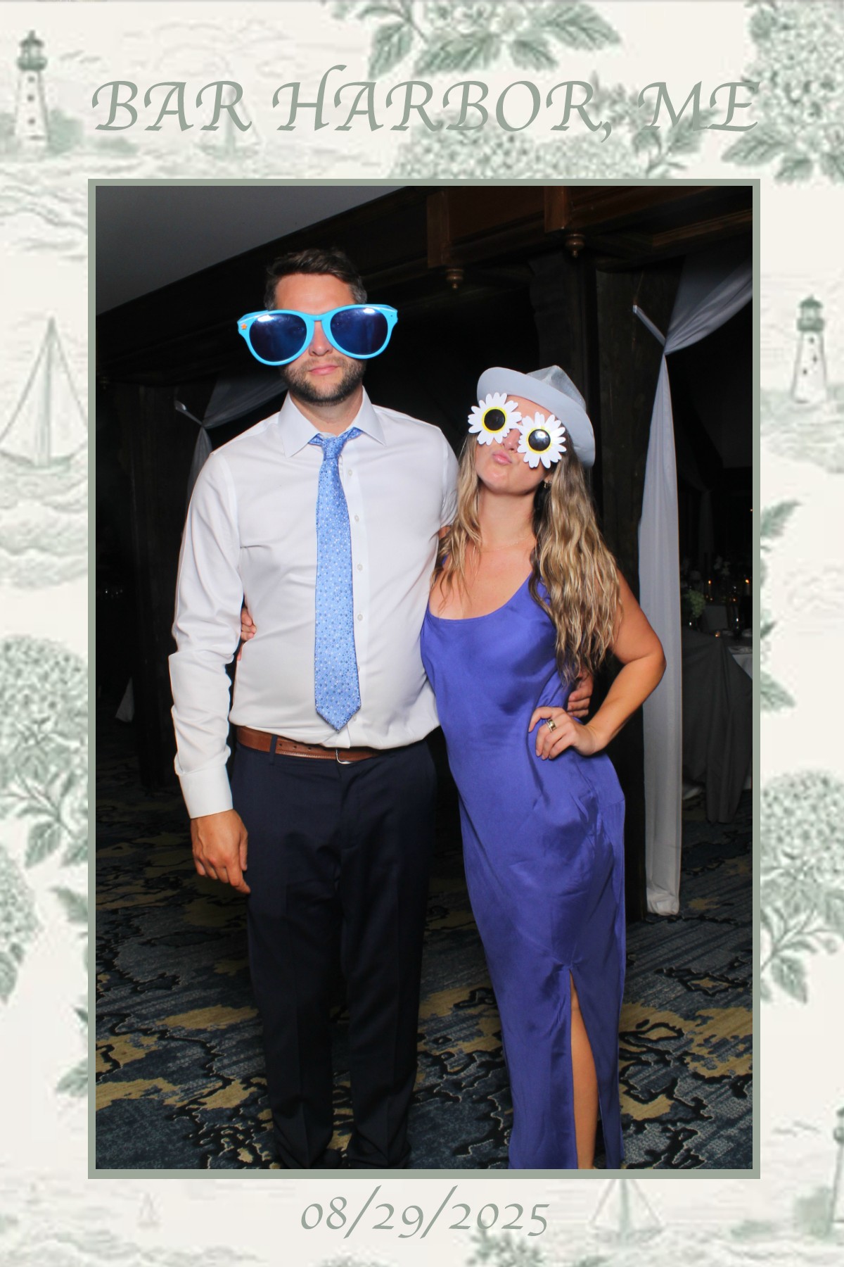 Bar Harbor Wedding | View more photos from the event at gallery.mainemagicmirror.com/u/MaineMagicMirror/Bar-Harbor-Wedding