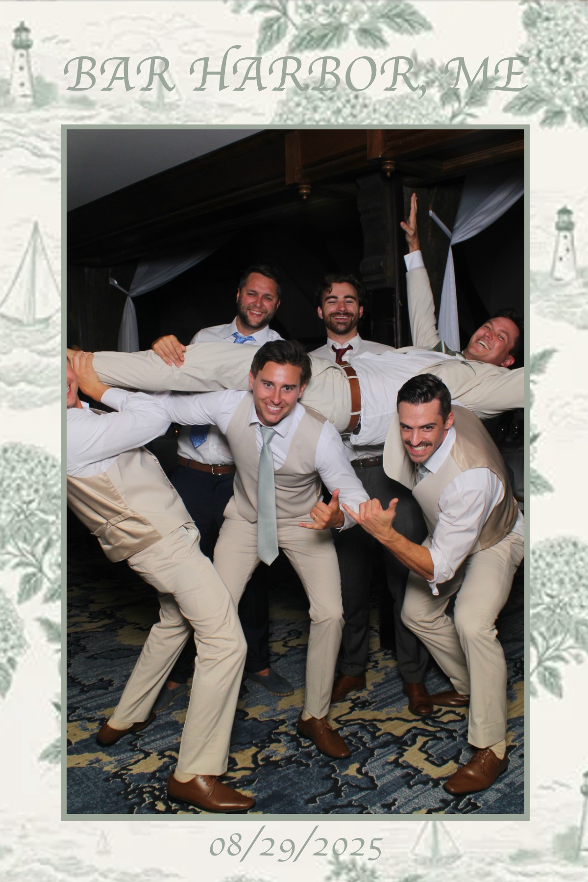 Bar Harbor Wedding | View more photos from the event at gallery.mainemagicmirror.com/u/MaineMagicMirror/Bar-Harbor-Wedding