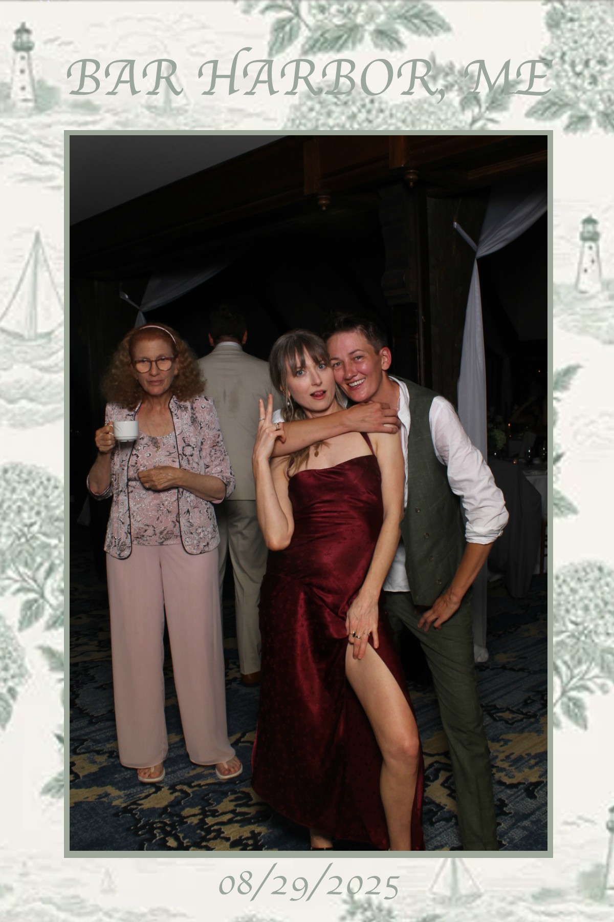 Bar Harbor Wedding | View more photos from the event at gallery.mainemagicmirror.com/u/MaineMagicMirror/Bar-Harbor-Wedding