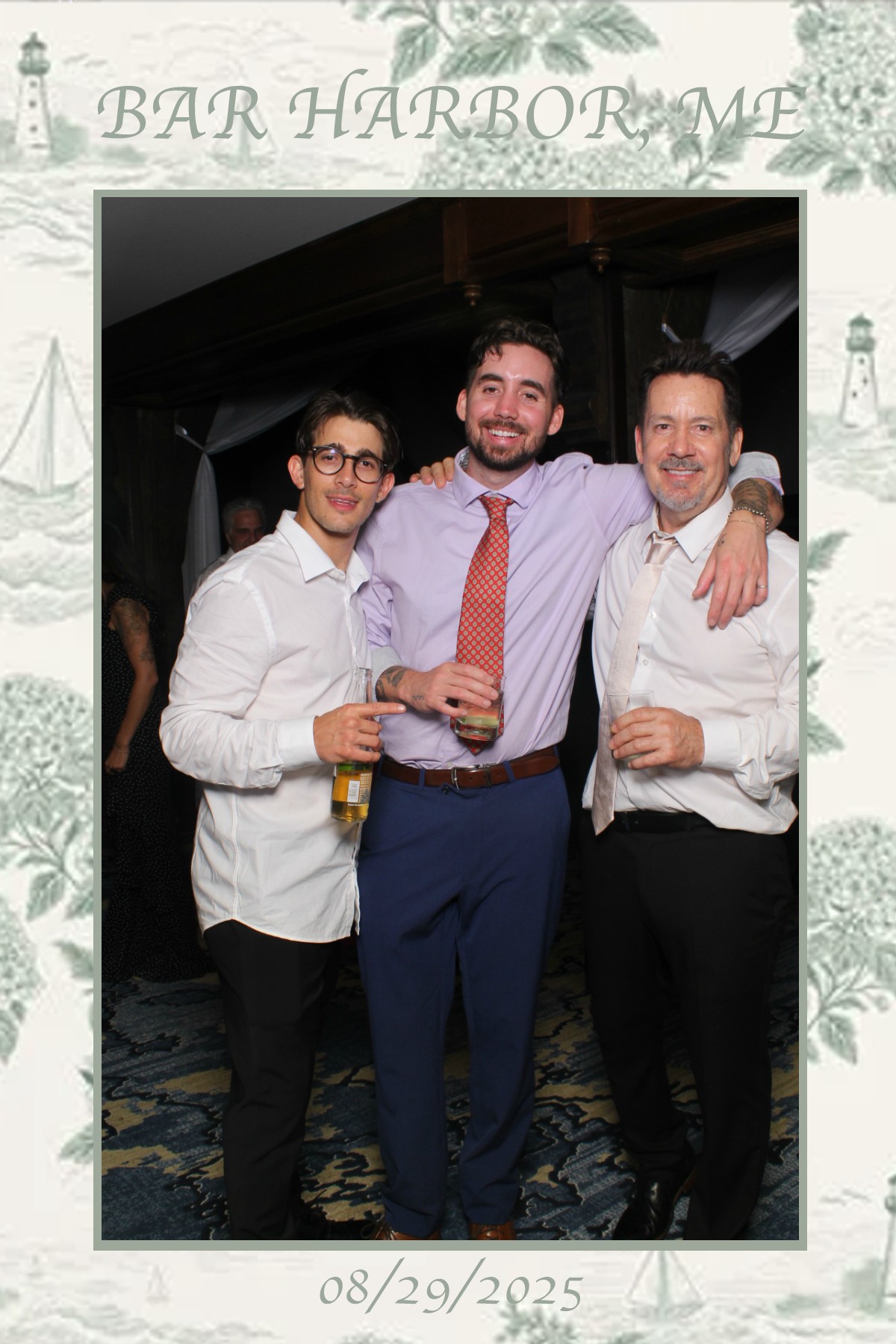 Bar Harbor Wedding | View more photos from the event at gallery.mainemagicmirror.com/u/MaineMagicMirror/Bar-Harbor-Wedding