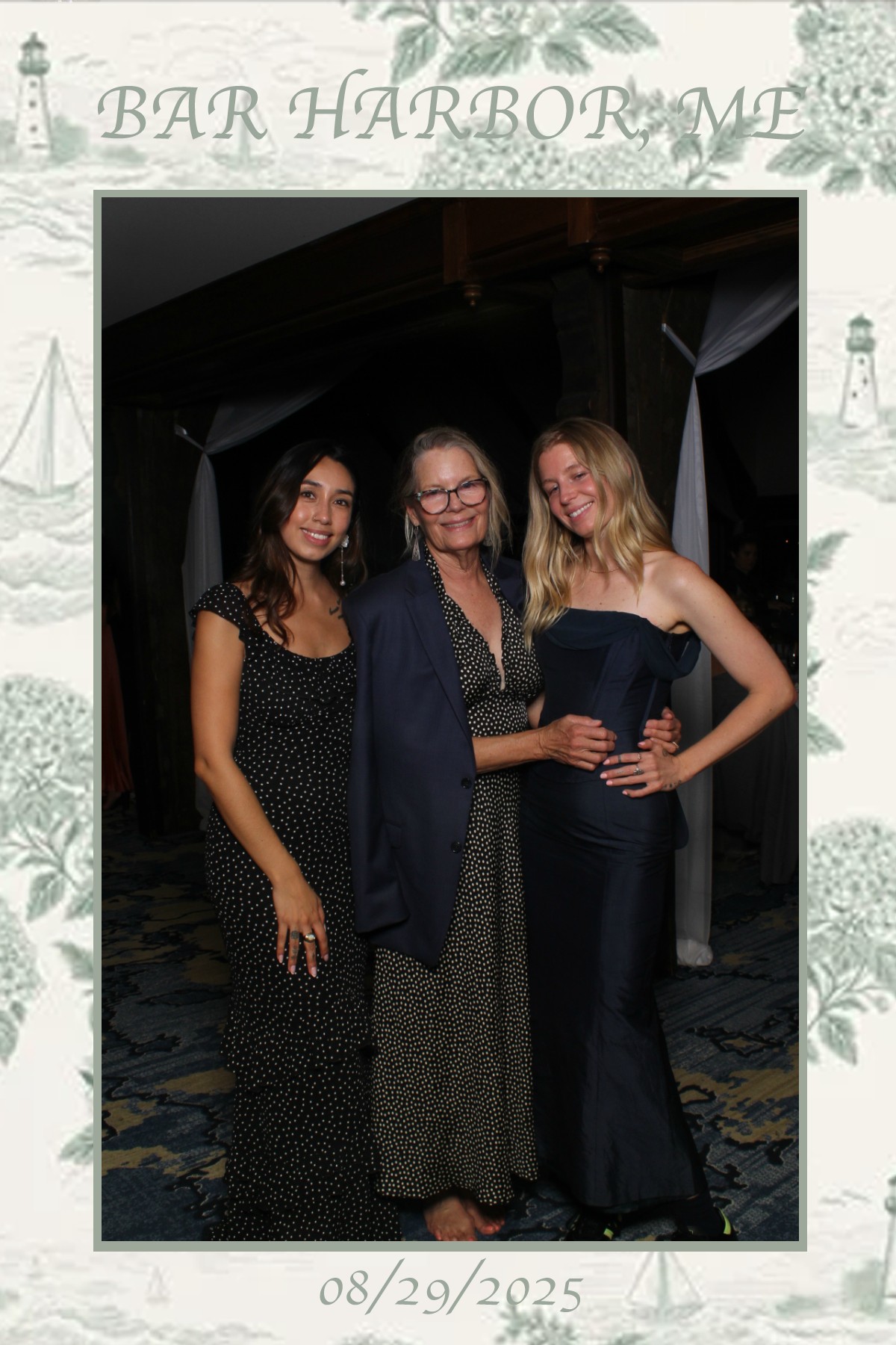 Bar Harbor Wedding | View more photos from the event at gallery.mainemagicmirror.com/u/MaineMagicMirror/Bar-Harbor-Wedding