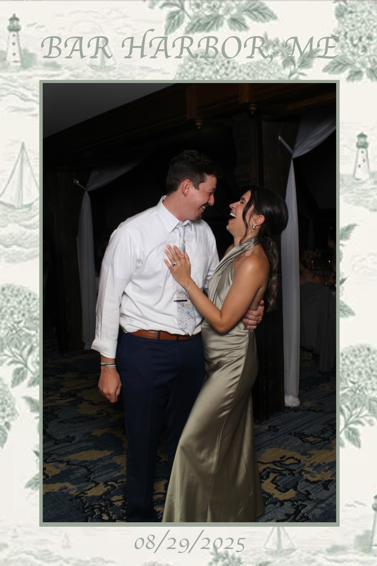 Bar Harbor Wedding | View more photos from the event at gallery.mainemagicmirror.com/u/MaineMagicMirror/Bar-Harbor-Wedding